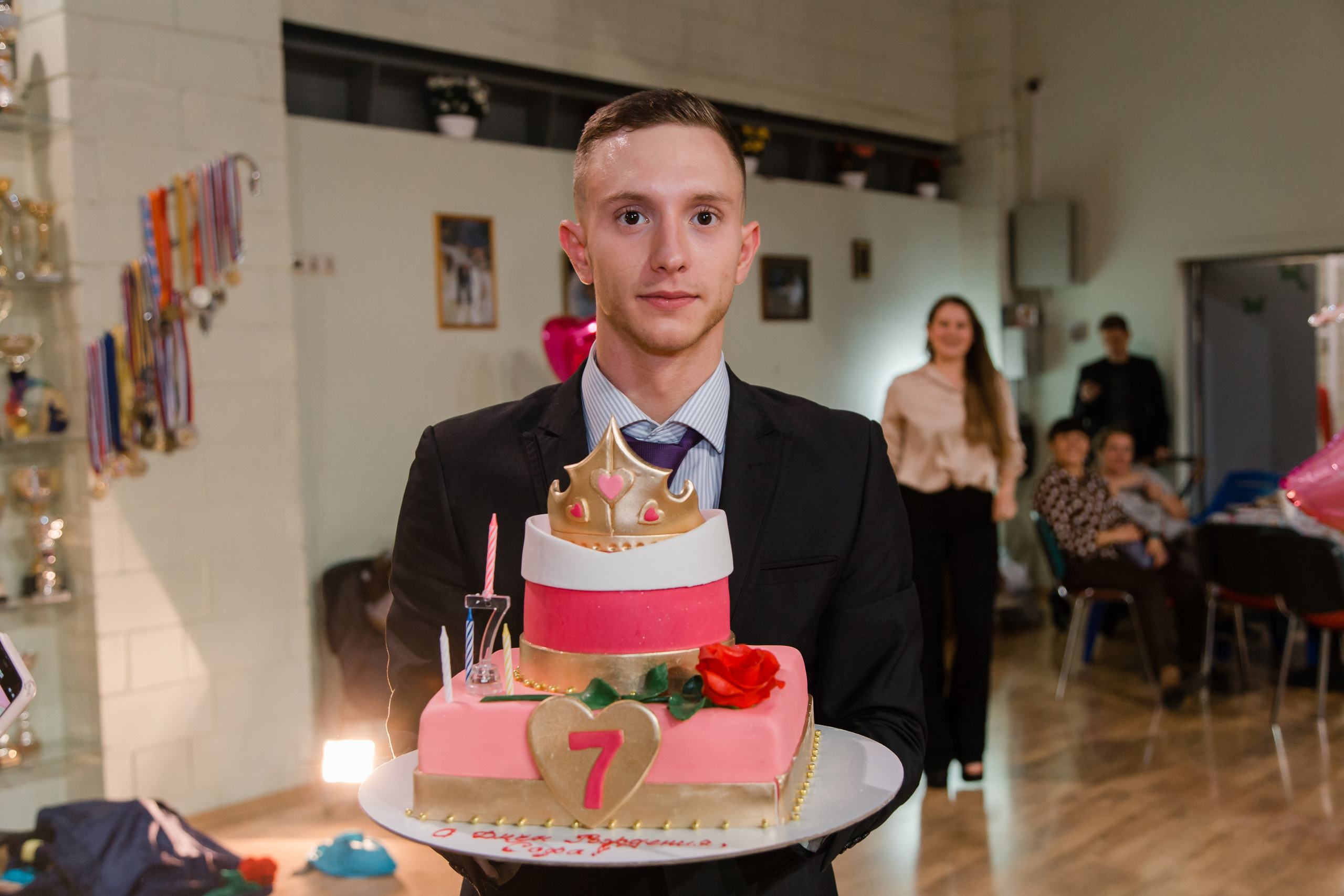 Фотосъемка детского дня рожденья. Видеосъемка и фотосъемка свадеб. Фотограф и оператор на свадьбу. Видеосъемка подкастов, собственная видео-фотостудии. Предметная фотосъемка