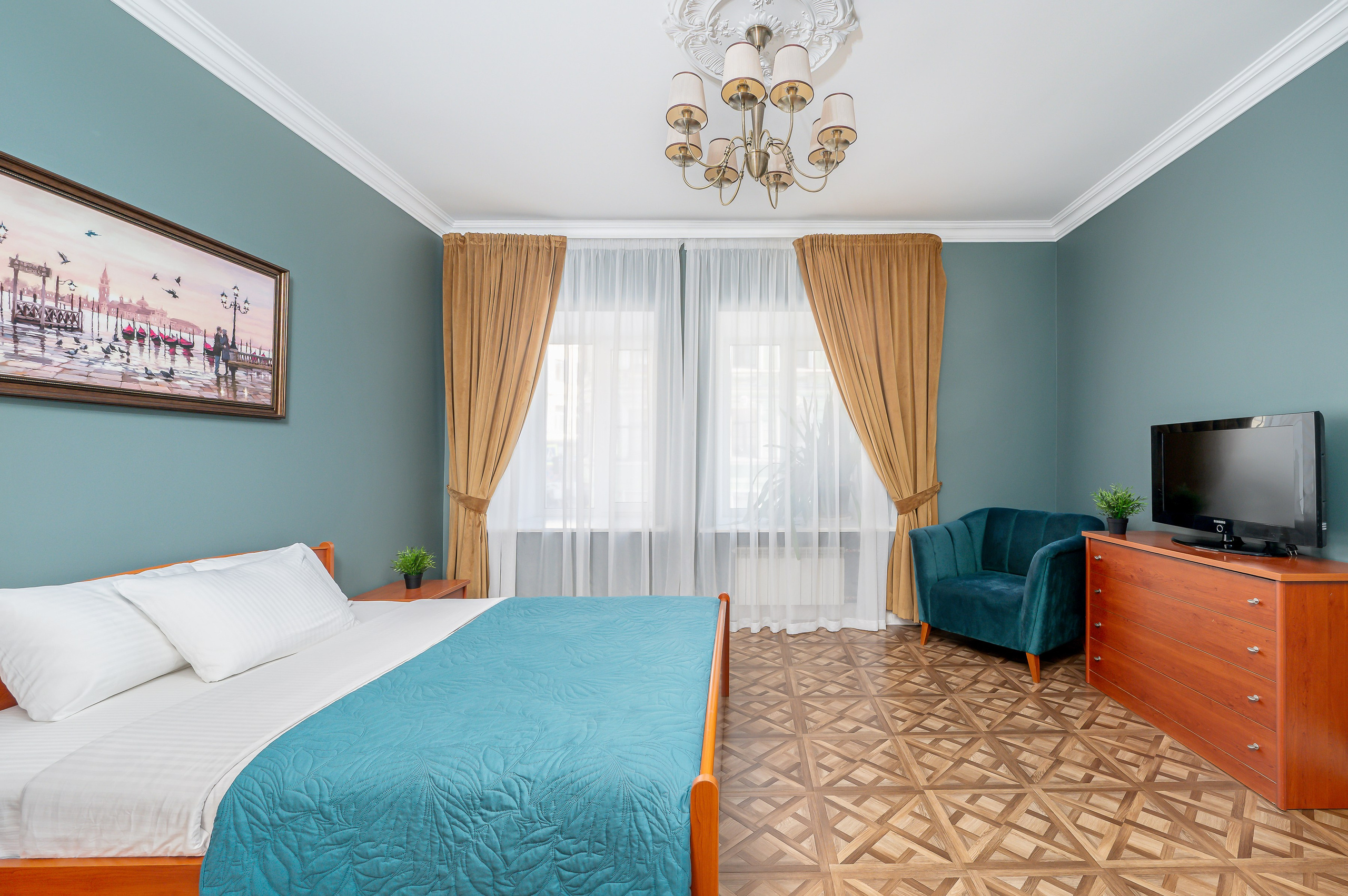 Квартира под посуточную аренду на Ул. Казанской в СПб. Интерьерный фотограф. Фото- видеосъемка недвижимости Санкт-Петербург