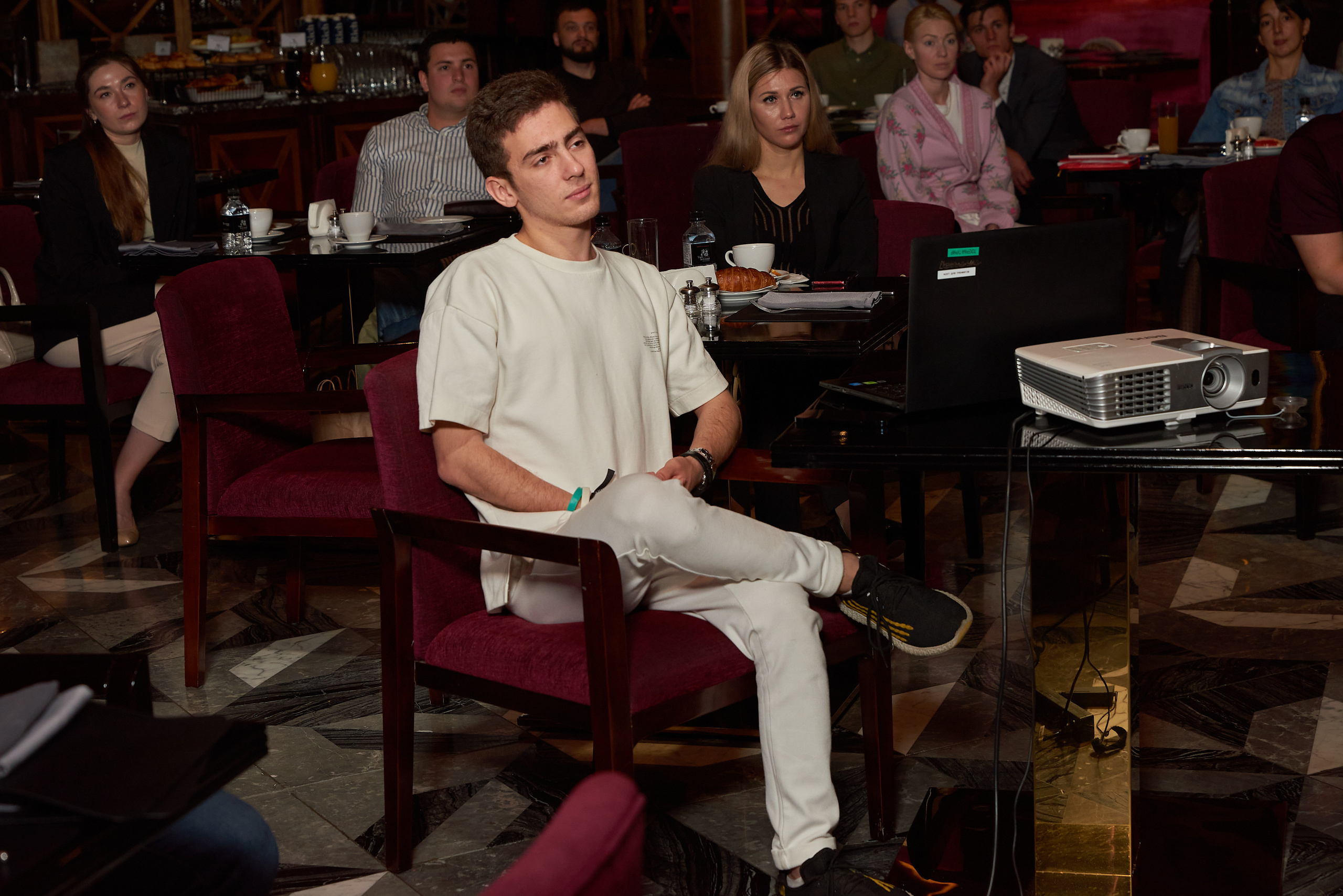 Репортаж Бизнес клуба "Бизнес завтрат в казино Tiger de cristal. Фотограф для жизни, бизнеса и соц сетей Ирина Нечет, Владивосток