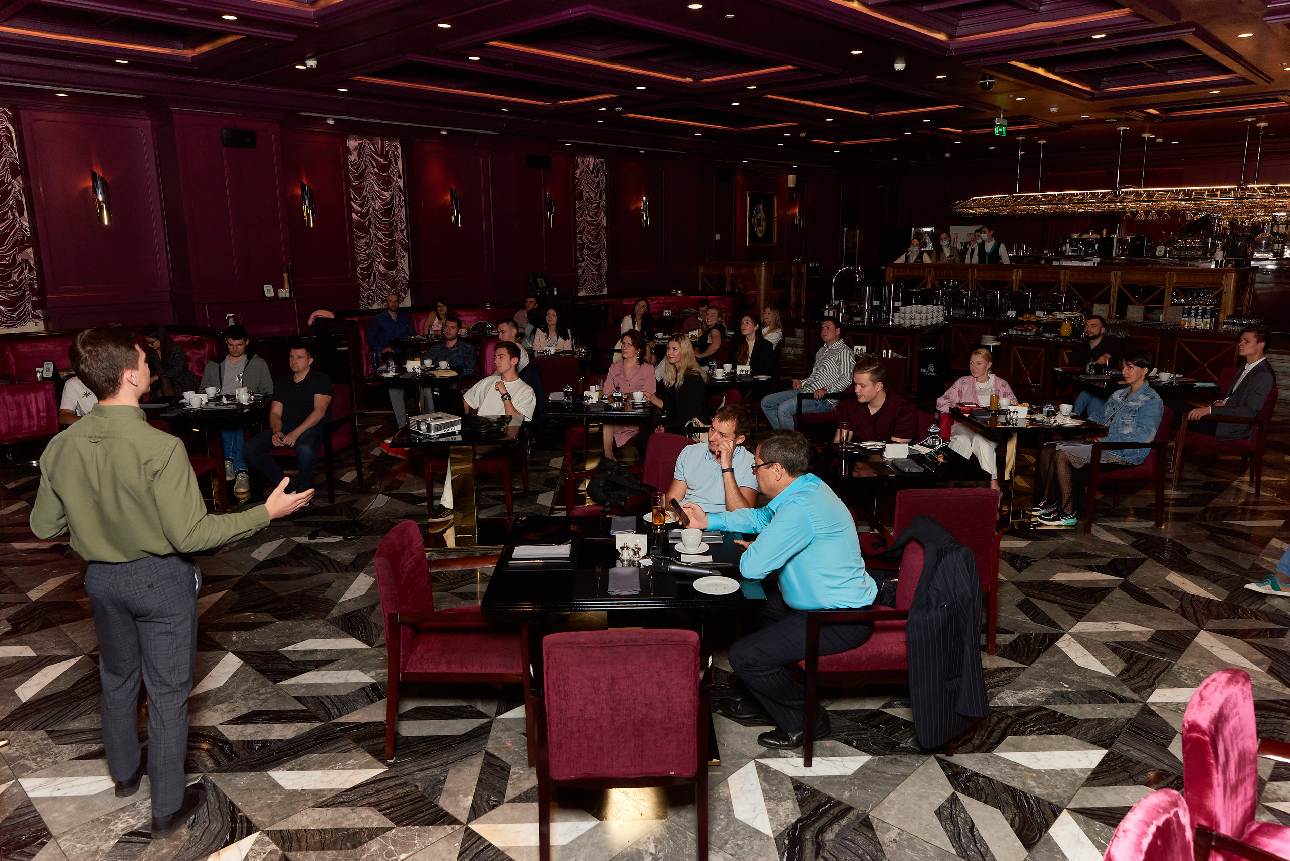 Репортаж Бизнес клуба "Бизнес завтрат в казино Tiger de cristal. Фотограф для жизни, бизнеса и соц сетей Ирина Нечет, Владивосток