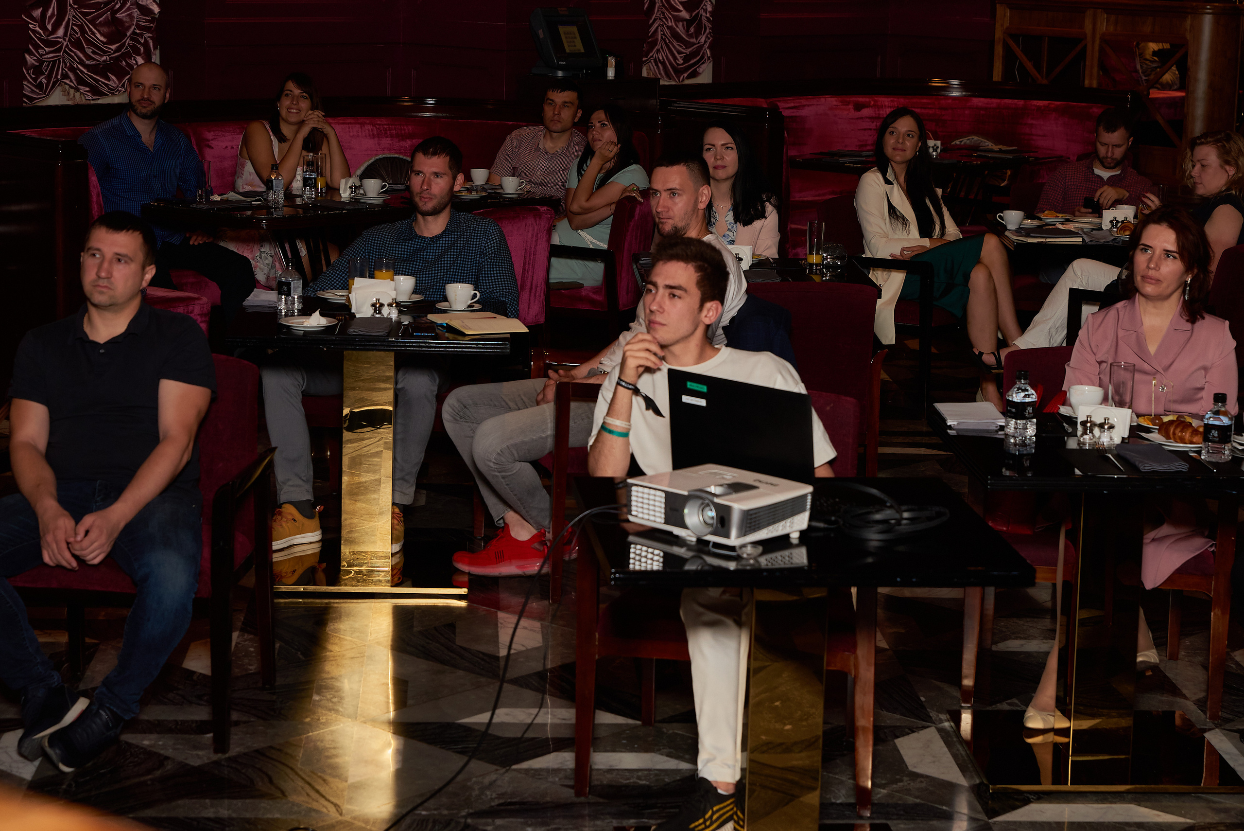 Репортаж Бизнес клуба "Бизнес завтрат в казино Tiger de cristal. Фотограф для жизни, бизнеса и соц сетей Ирина Нечет, Владивосток