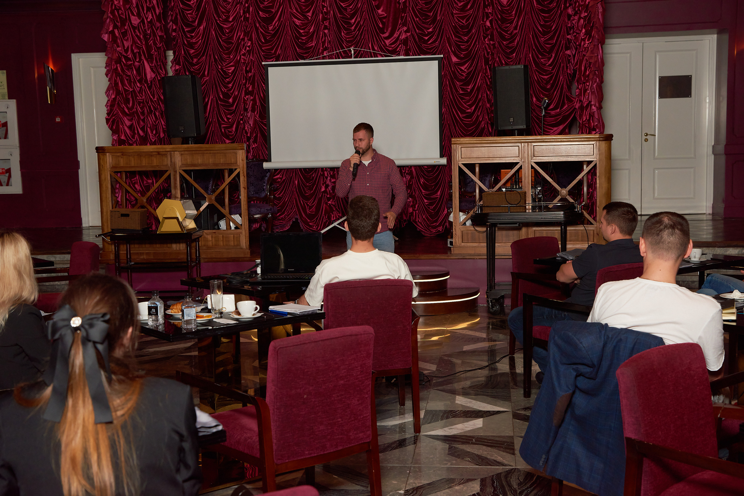 Репортаж Бизнес клуба "Бизнес завтрат в казино Tiger de cristal. Фотограф для жизни, бизнеса и соц сетей Ирина Нечет, Владивосток