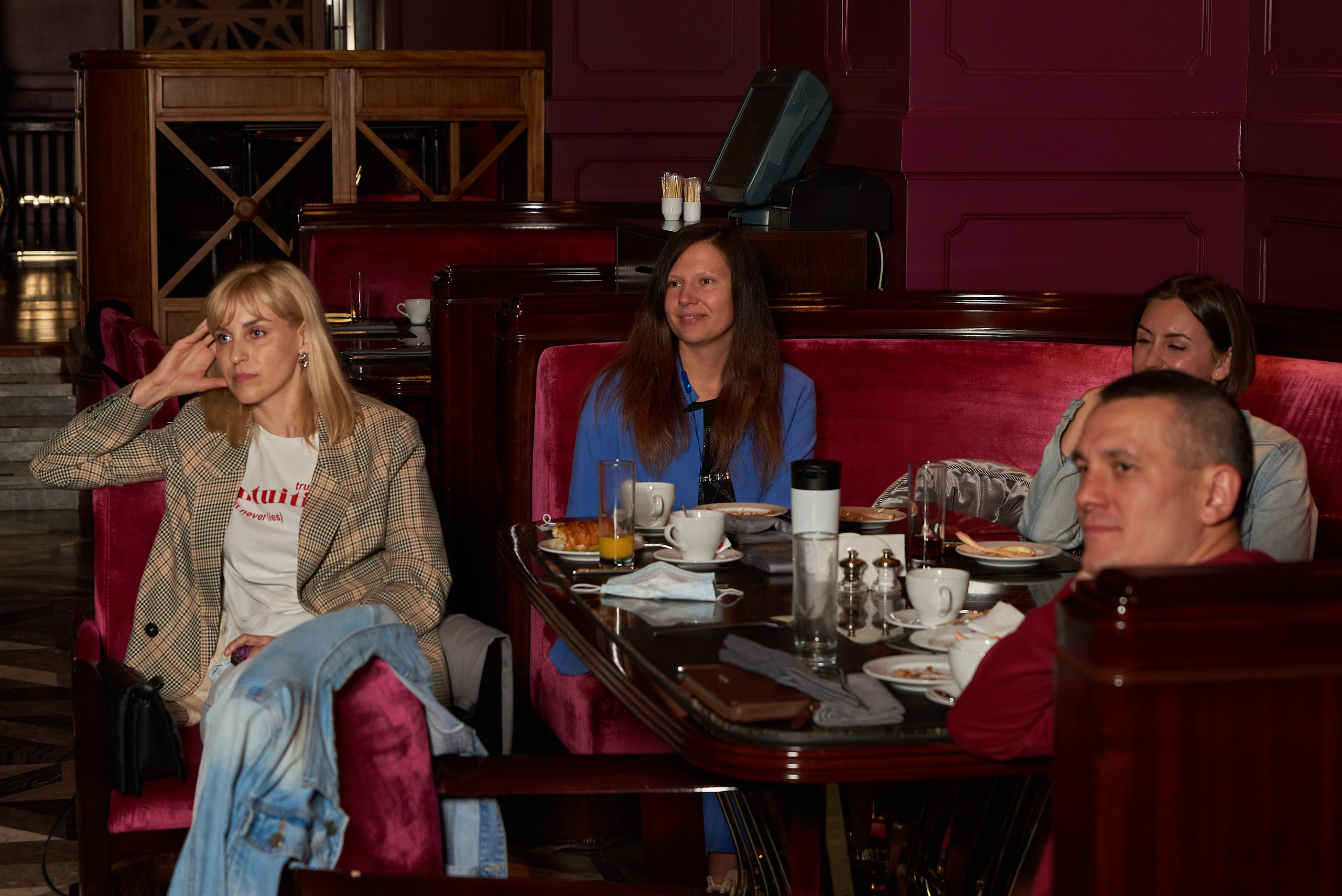 Репортаж Бизнес клуба "Бизнес завтрат в казино Tiger de cristal. Фотограф для жизни, бизнеса и соц сетей Ирина Нечет, Владивосток