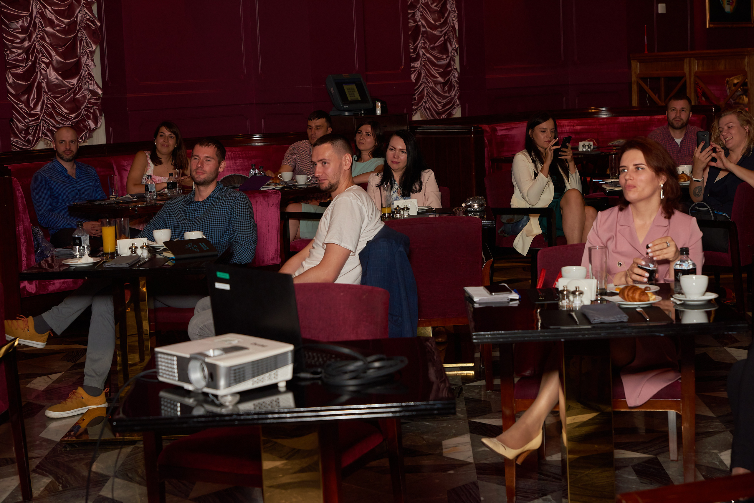 Репортаж Бизнес клуба "Бизнес завтрат в казино Tiger de cristal. Фотограф для жизни, бизнеса и соц сетей Ирина Нечет, Владивосток