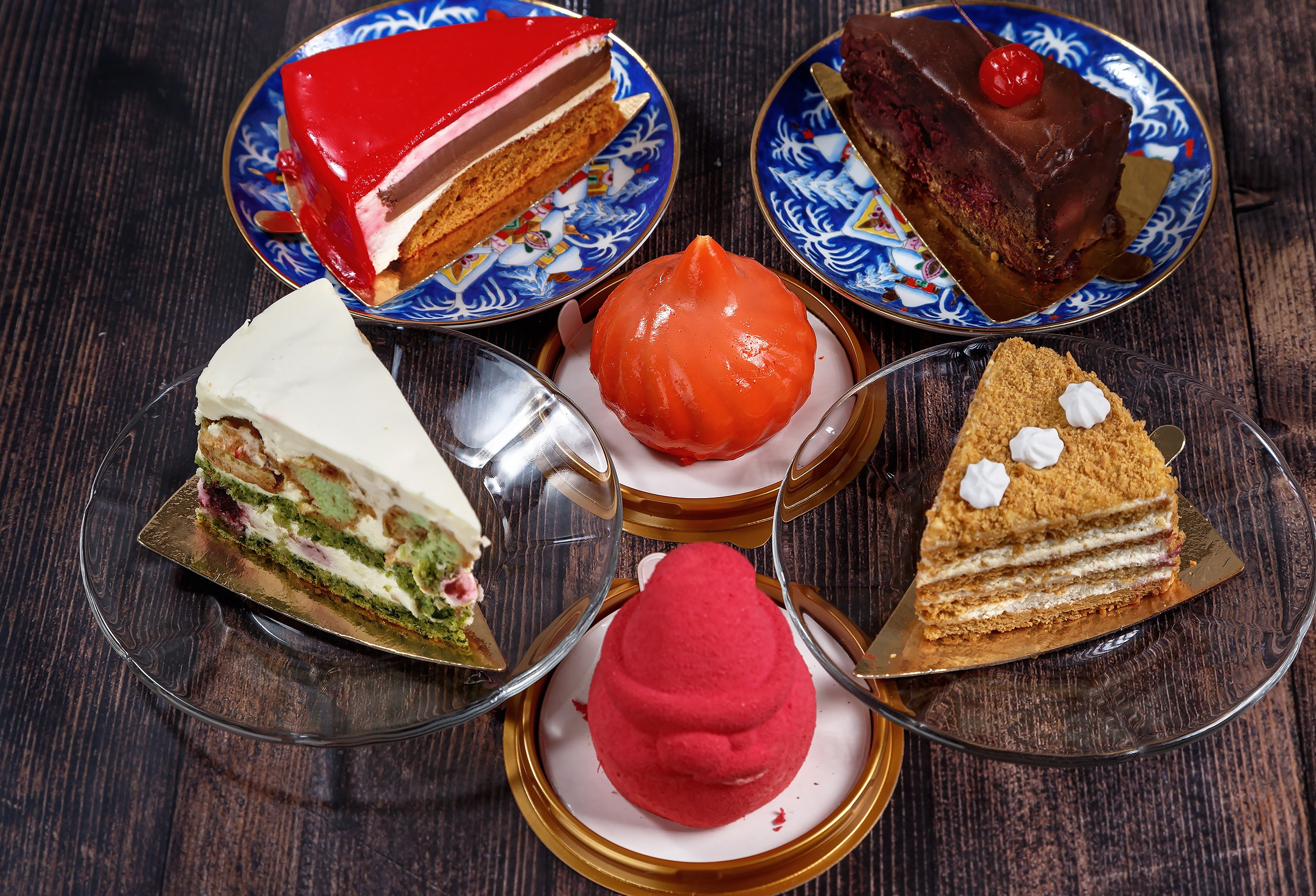 пирожное кофейни-кондитерской Konfi