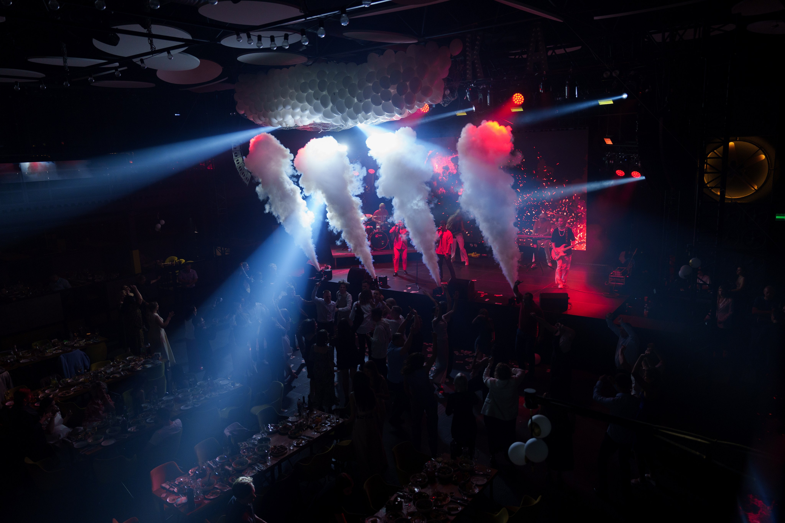 Выпускной Гимназия 7. Свадебный и репортажный фотограф Элина Козырьянова