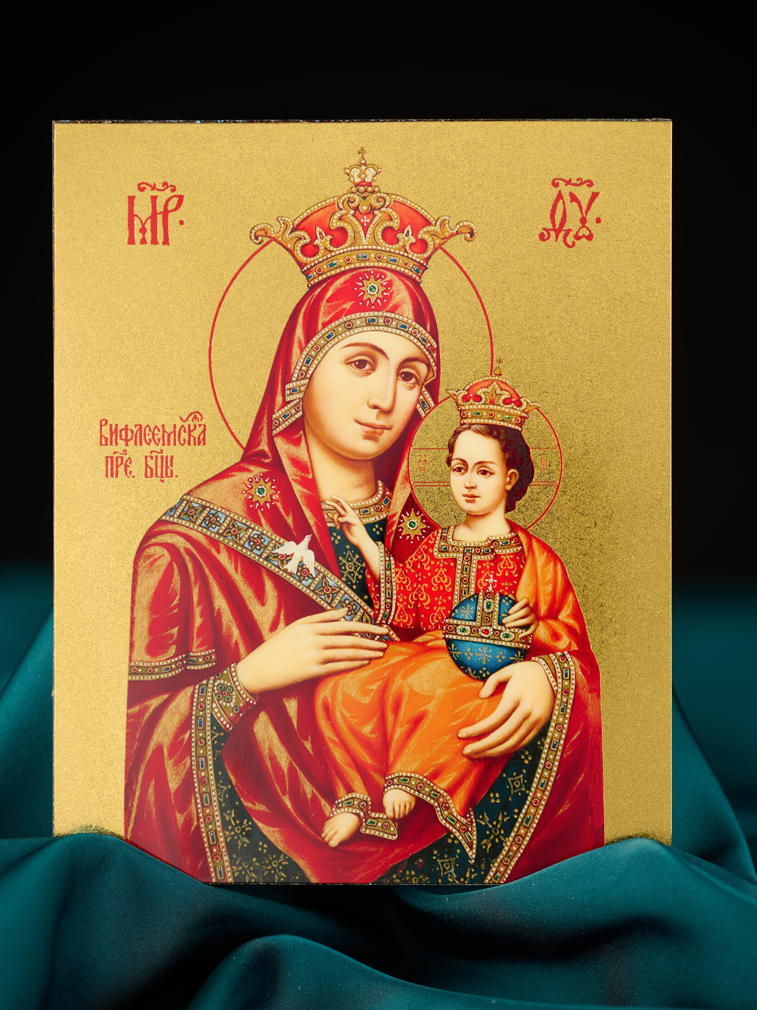 Иконы на досках