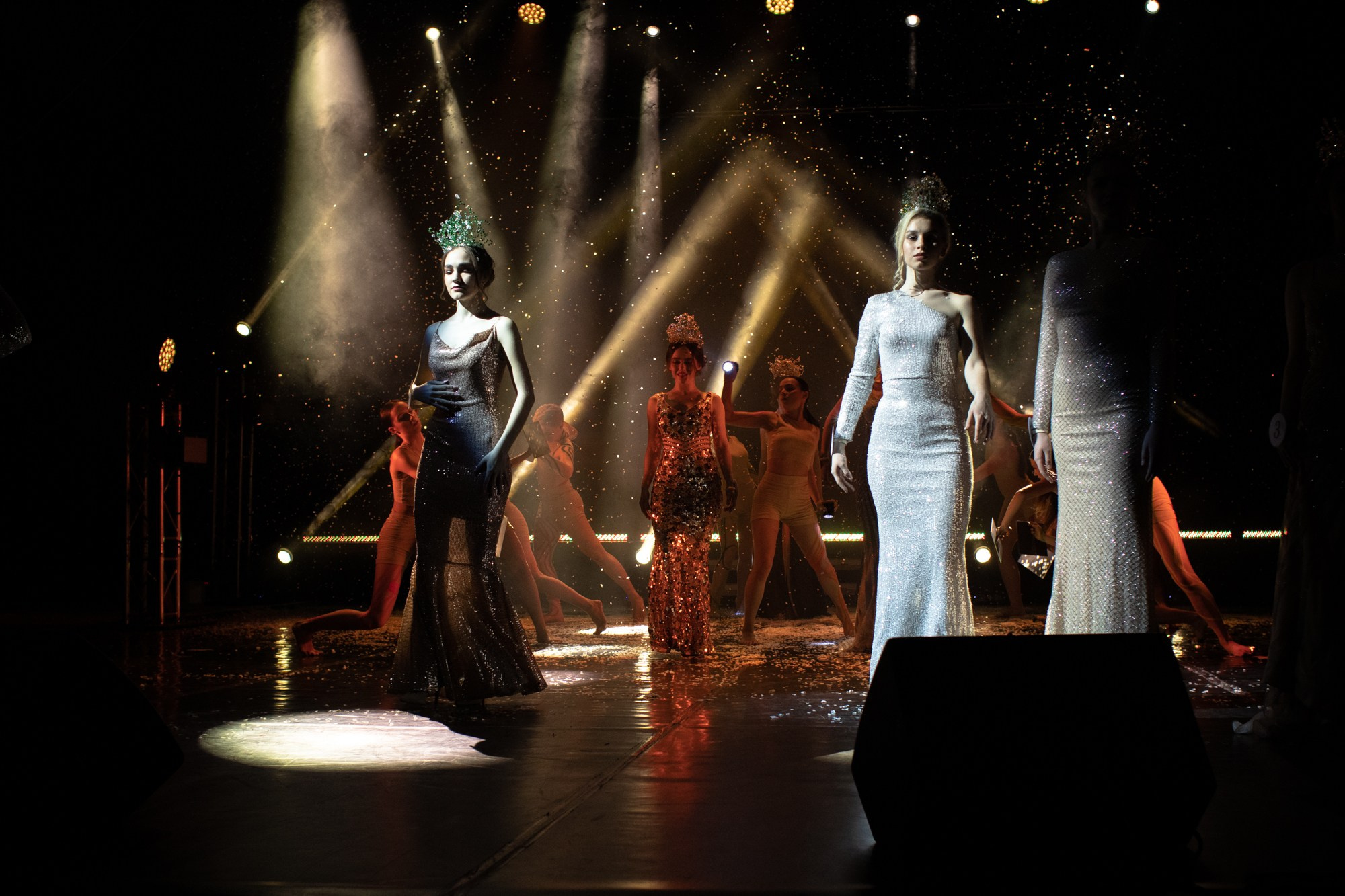 Конкурс красоты Мисс КубГУ 2021. Репортажный, промышленный и маркетплейс-фотограф Дмитрий Чернат