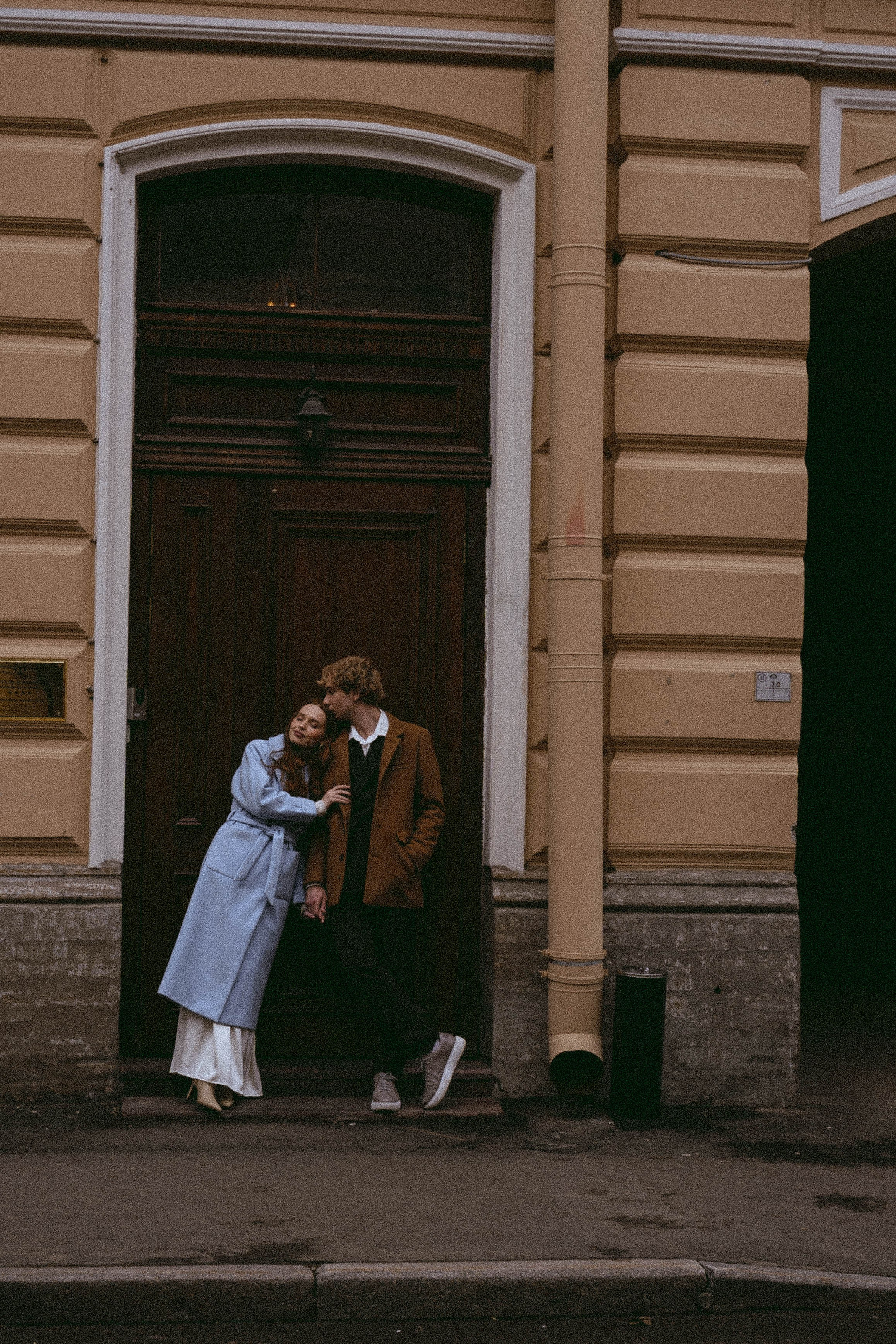 СВАДЕБНАЯ СЬЕМКА В ОТЕЛЕ. СБОРЫ ЖЕНИХА И НЕВЕСТЫ И ТАКЖЕ ТОР И ПОДГОТОВКА К ПРОГУЛКЕ И ПРОГУЛКА ПО ПЕТРОГРАДКЕ. Профессиональный фотограф, Санкт-Петербург — Виктория Богомолова