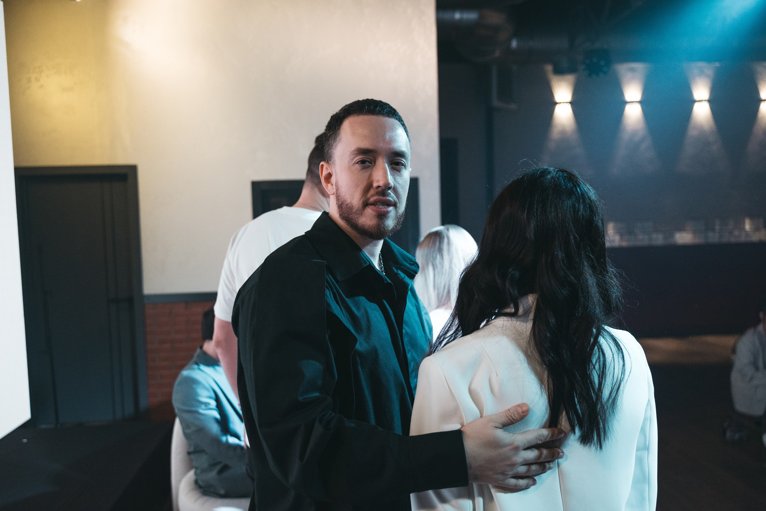 WhiteRoom Pre-wedding. Репортажный и свадебный фотограф в Сургуте