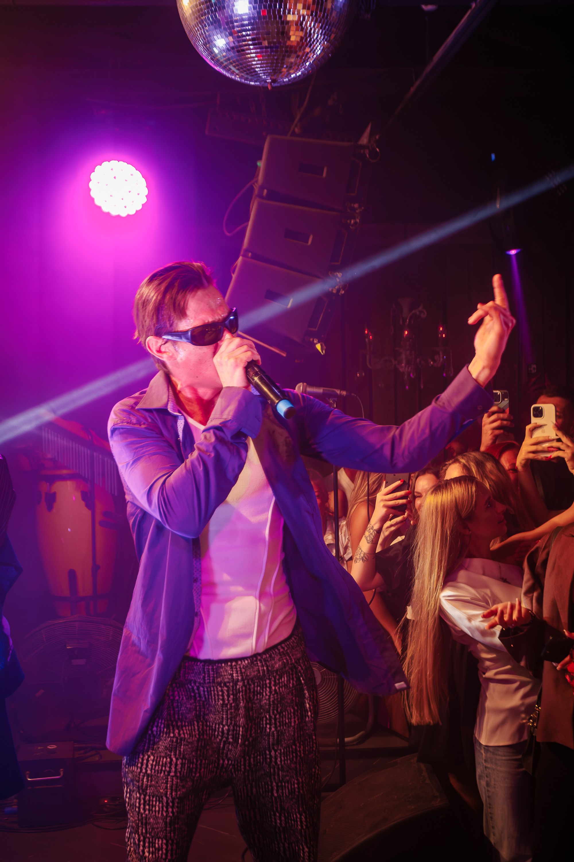 «КРАВЦ"_Чайка на пляже_Ялта_27.08.2025 г. Аминов Руслан | Фотограф