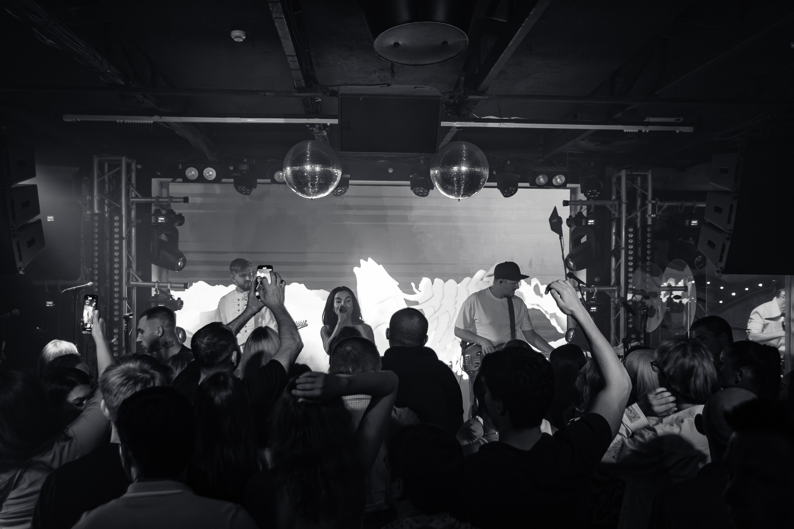 «Юлия Волкова"_Чайка на пляже_Ялта_2.08.2025 г. Аминов Руслан | Фотограф