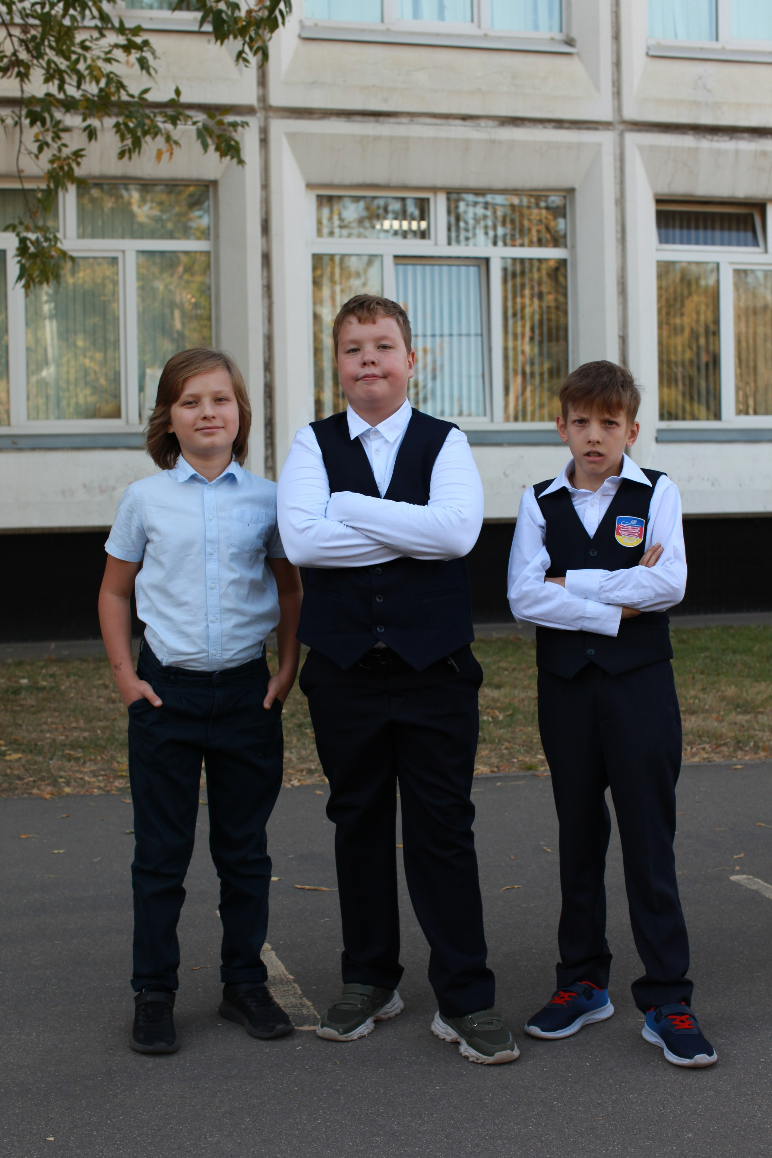 Осенняя фотосессия у школы. Выпускные альбомы Москва СВАО