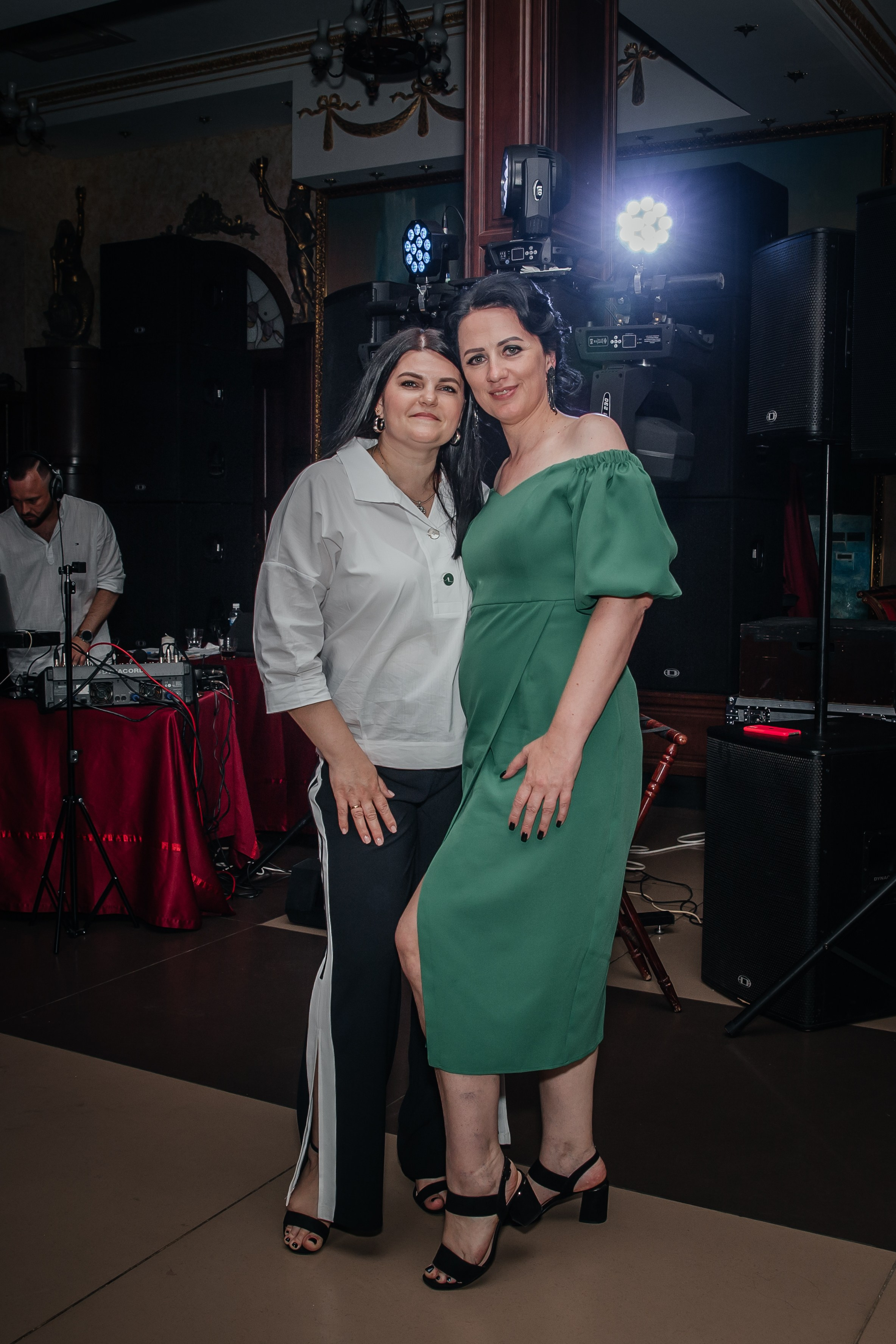 Выпускной 11 класс. Фотограф Любава Колесник. Выпускные альбомы в Крымском районе