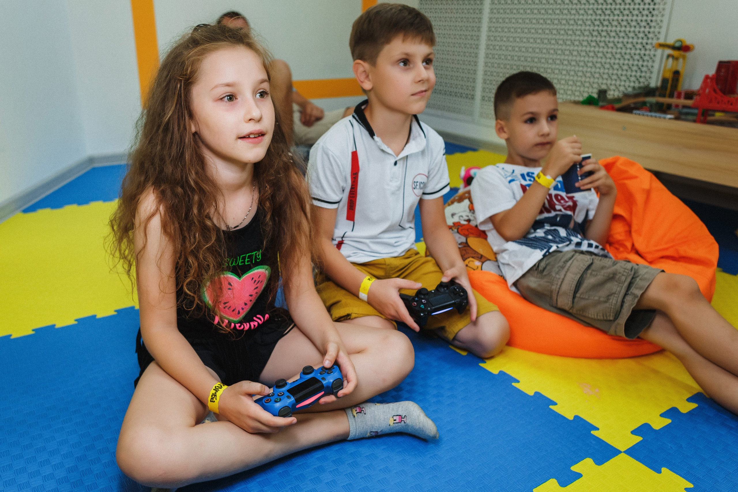 Волшебные моменты: детский праздник в игровой Клумба, Таганрог. Свадебный и семейный фотограф в Таганроге Бакарюк Антон