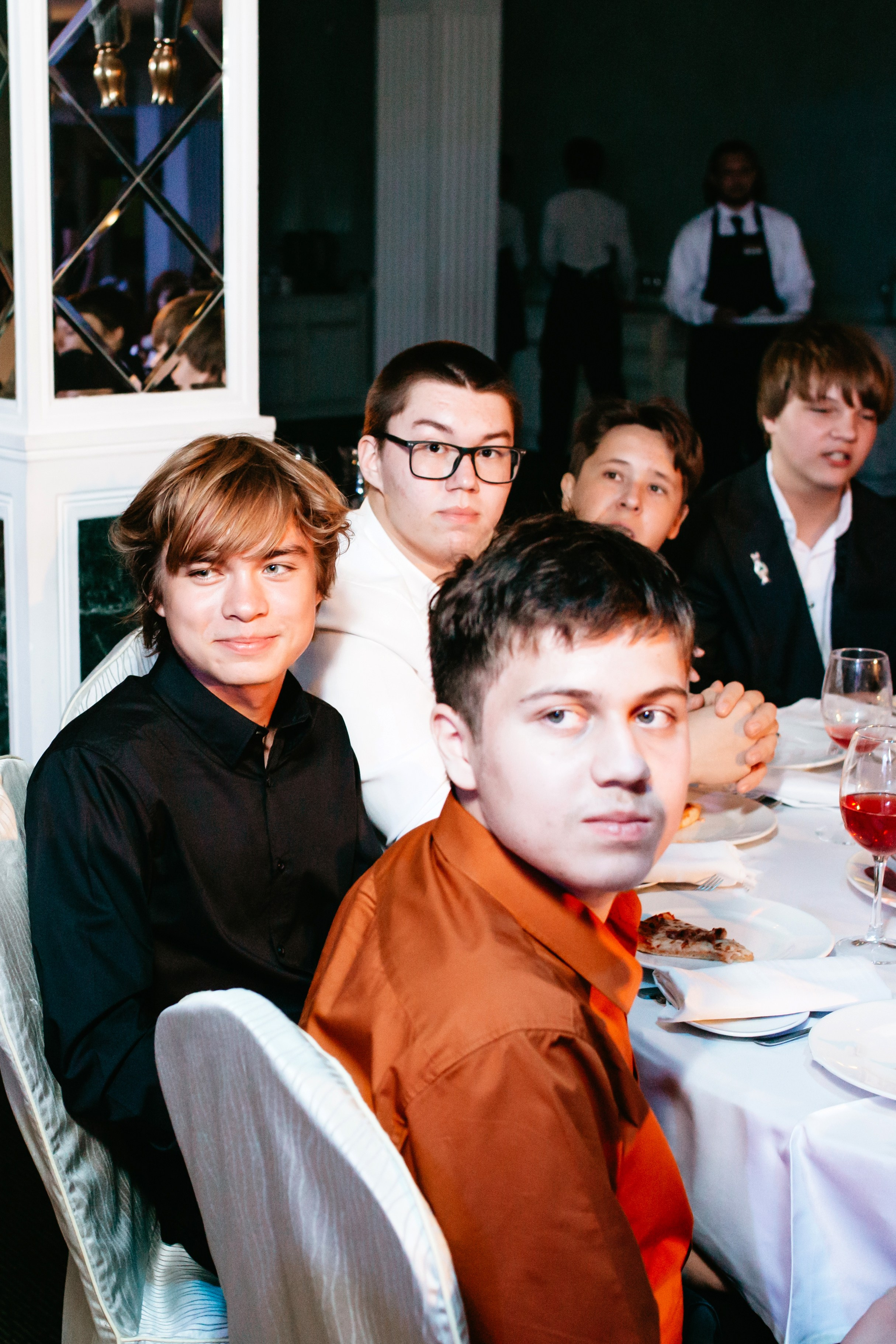 Выпускной 2025 (9класс) 124 школа. Фотограф в Челябинске Ополихина Анна