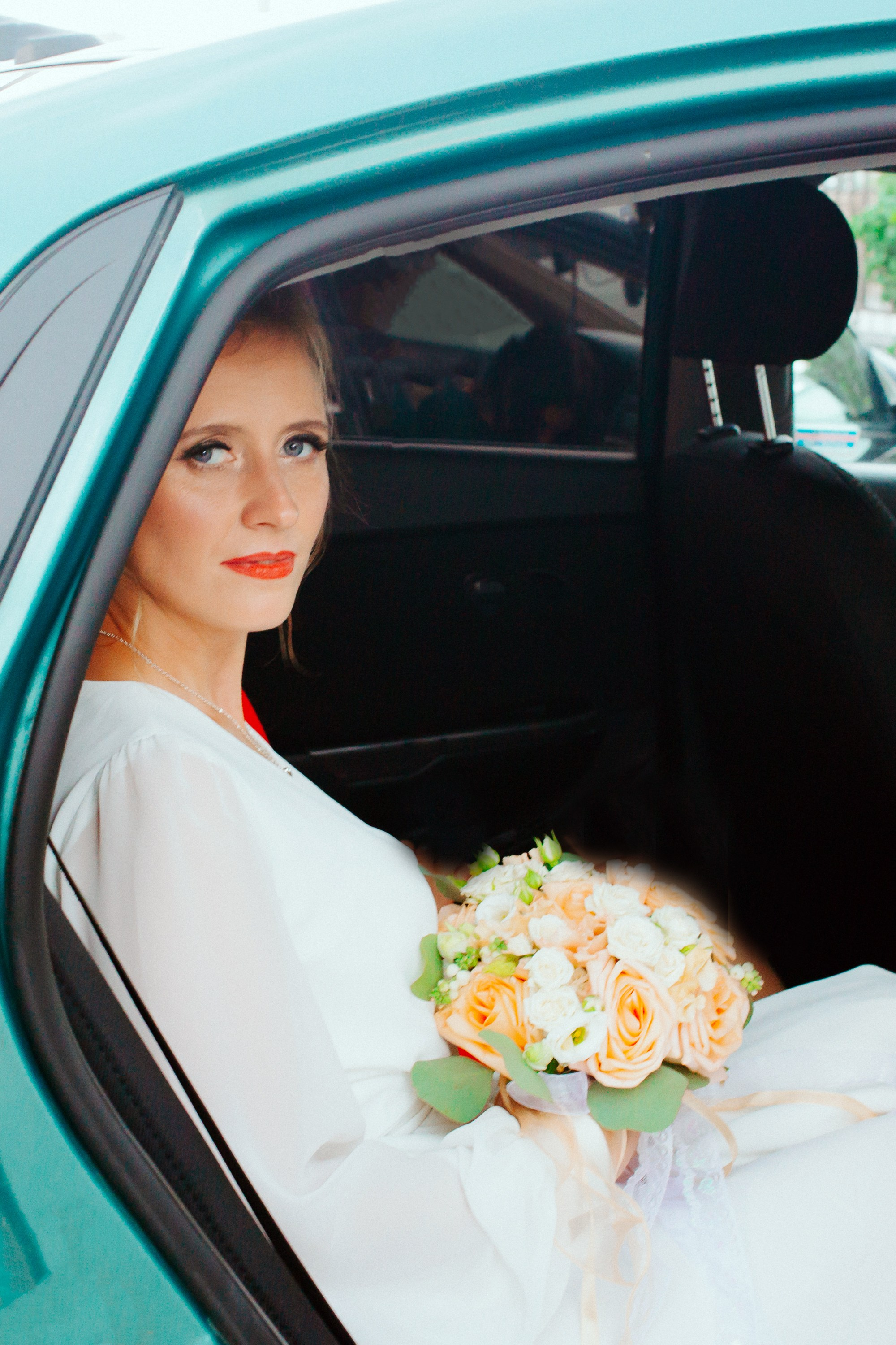 Загс и прогулка. Елена и Виктор. Фотограф в Челябинске Ополихина Анна