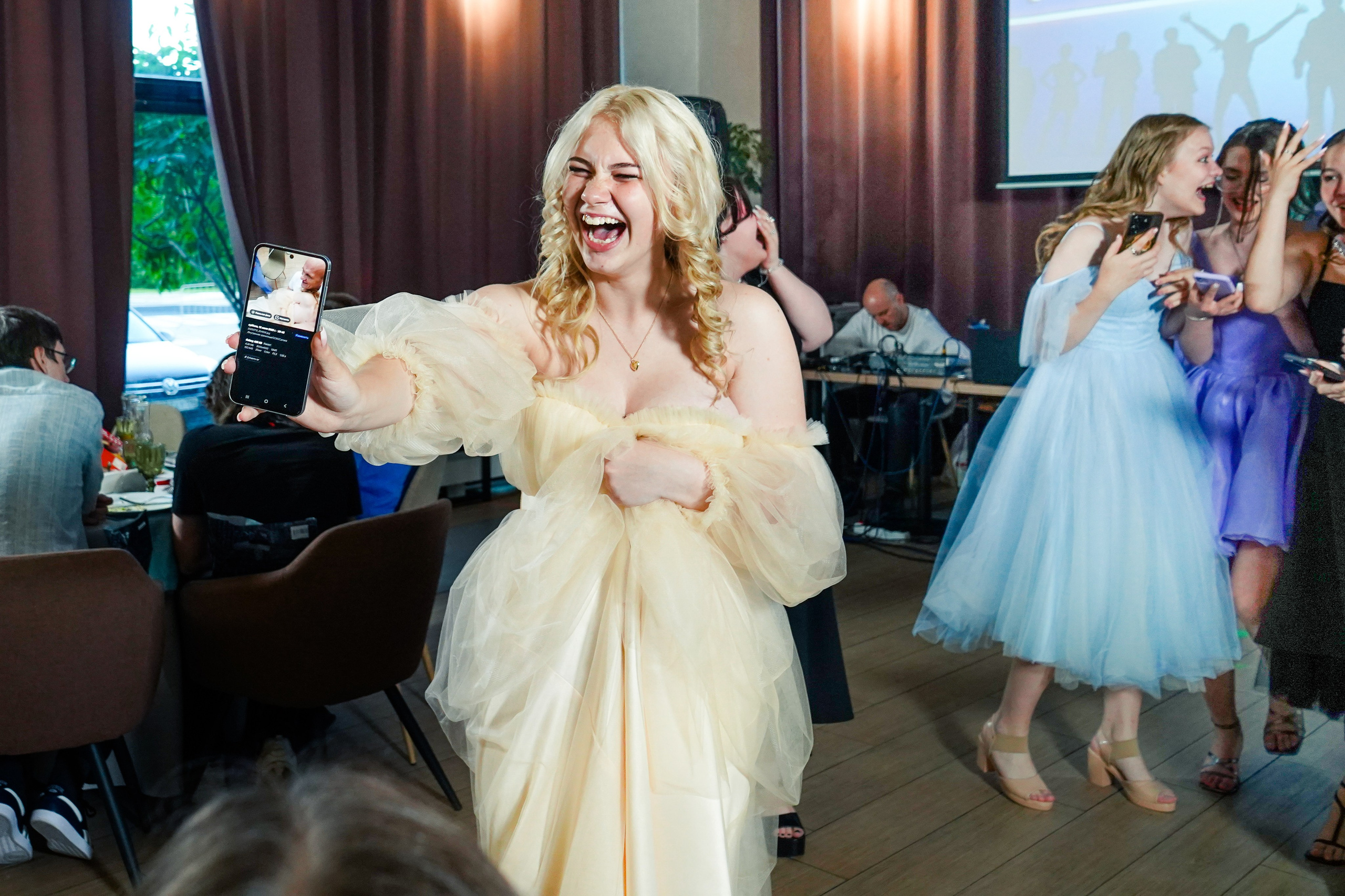 Выпускной вечер, гимназия № 40, 9 класс. Семейный и портретный фотограф в Екатеринбурге Анна Лобанова