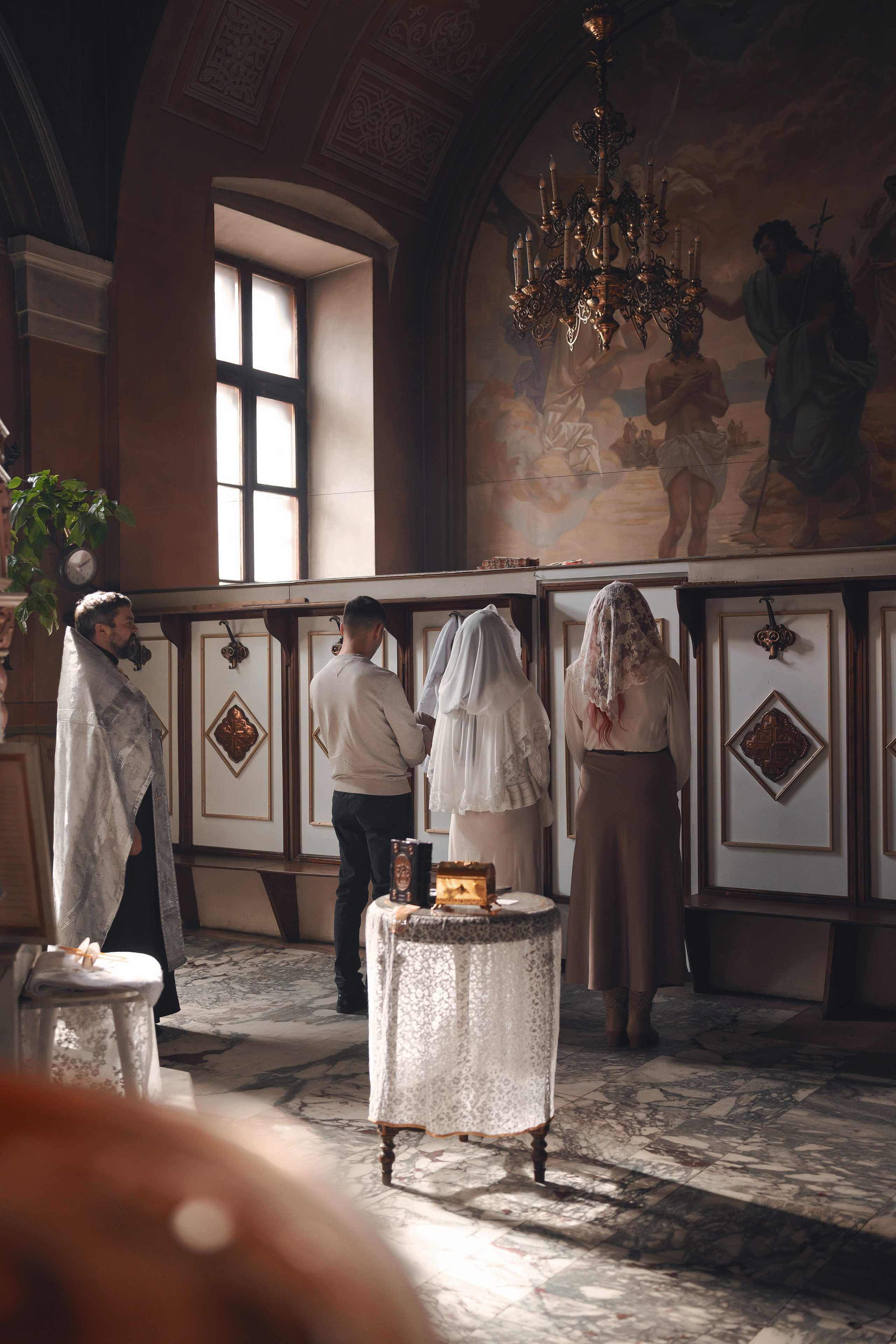 Крещение в православном Храме Воскресения Словущего в Даниловской Слободе. Семейный фотограф в Москве 📸