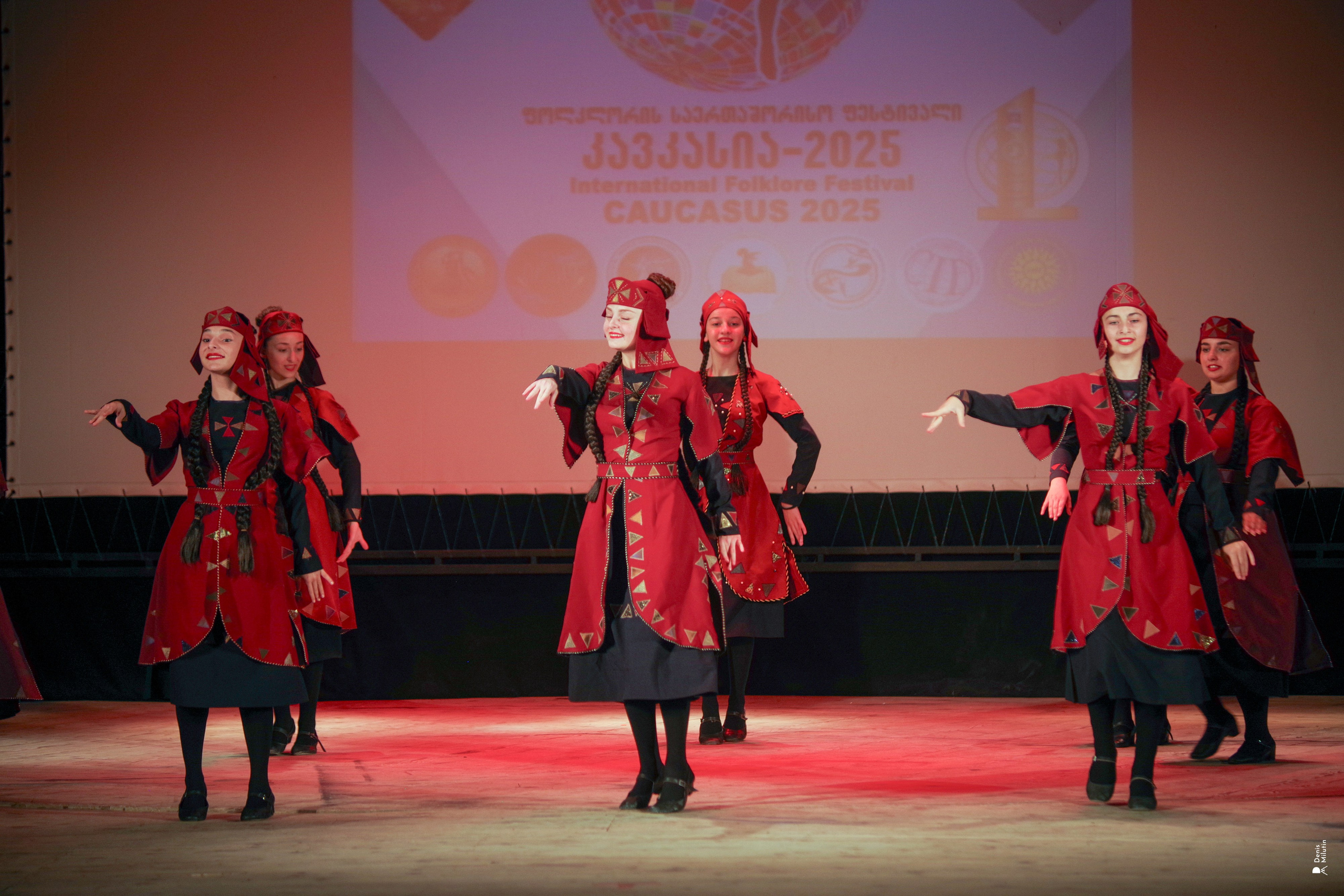 Танцы в прекрасном Они. Портретный фотограф Денис Милютин