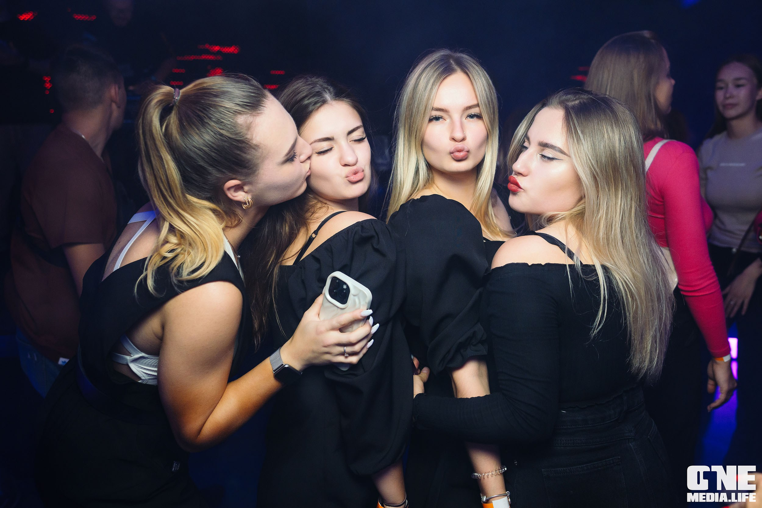 Фоторепортаж из РК Планета. One Media Life: фоторепортажи, фотоотчеты с мероприятий и заведений