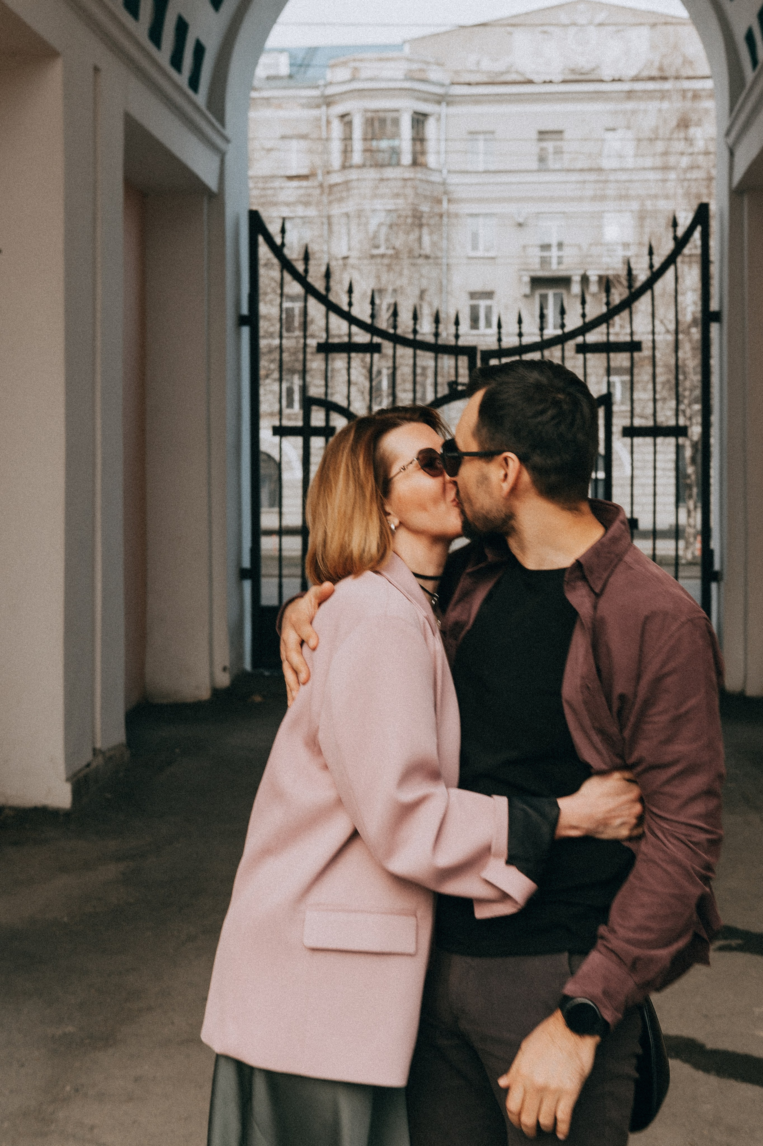 Фотосессия Love Story. Фотограф в Барнауле Дарья Бутурлакина. Люби.Цени.Касайся