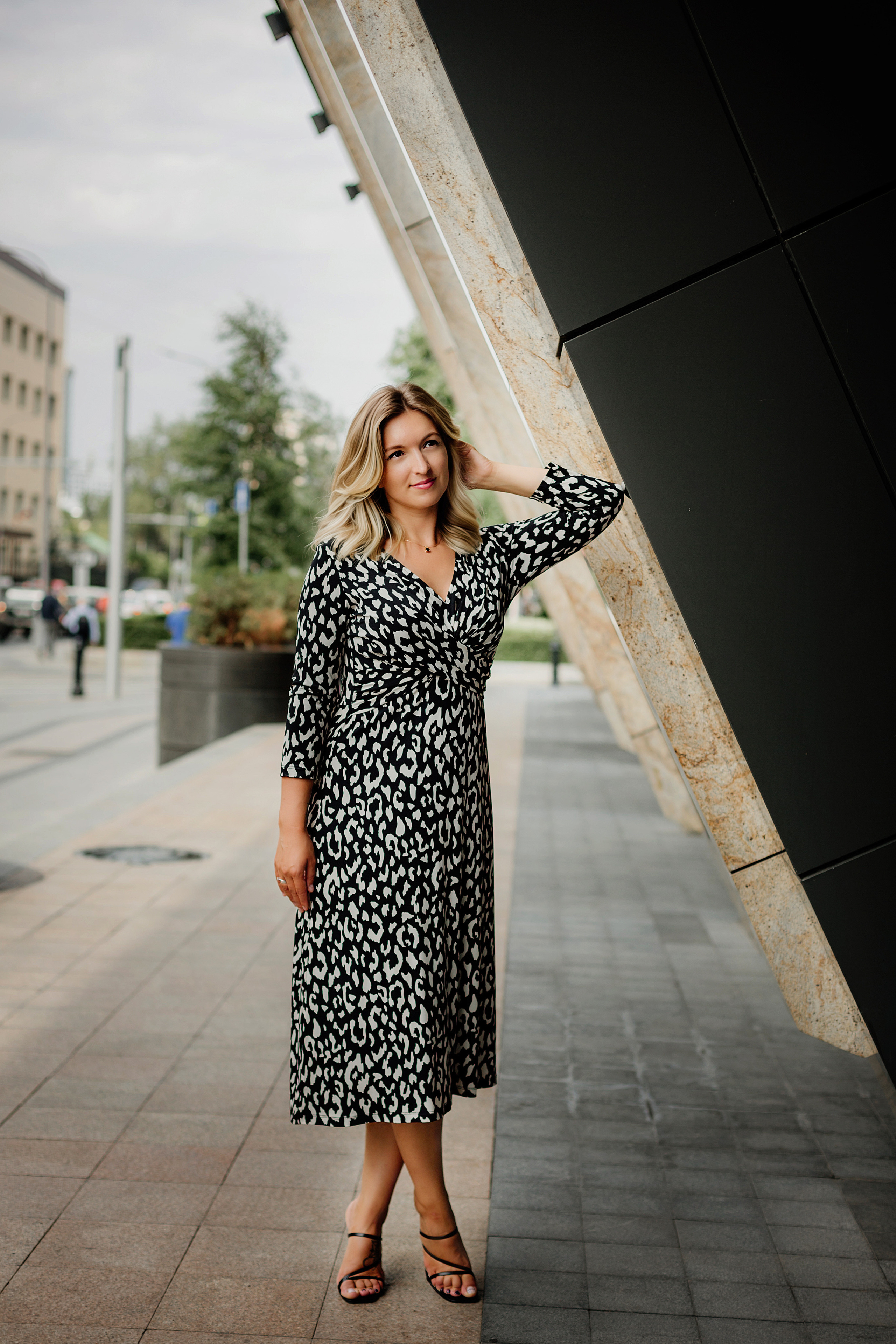 Евгения съемка на Белой площади. Деловая и Бизнес съемка в  Москве Инесса Грушко