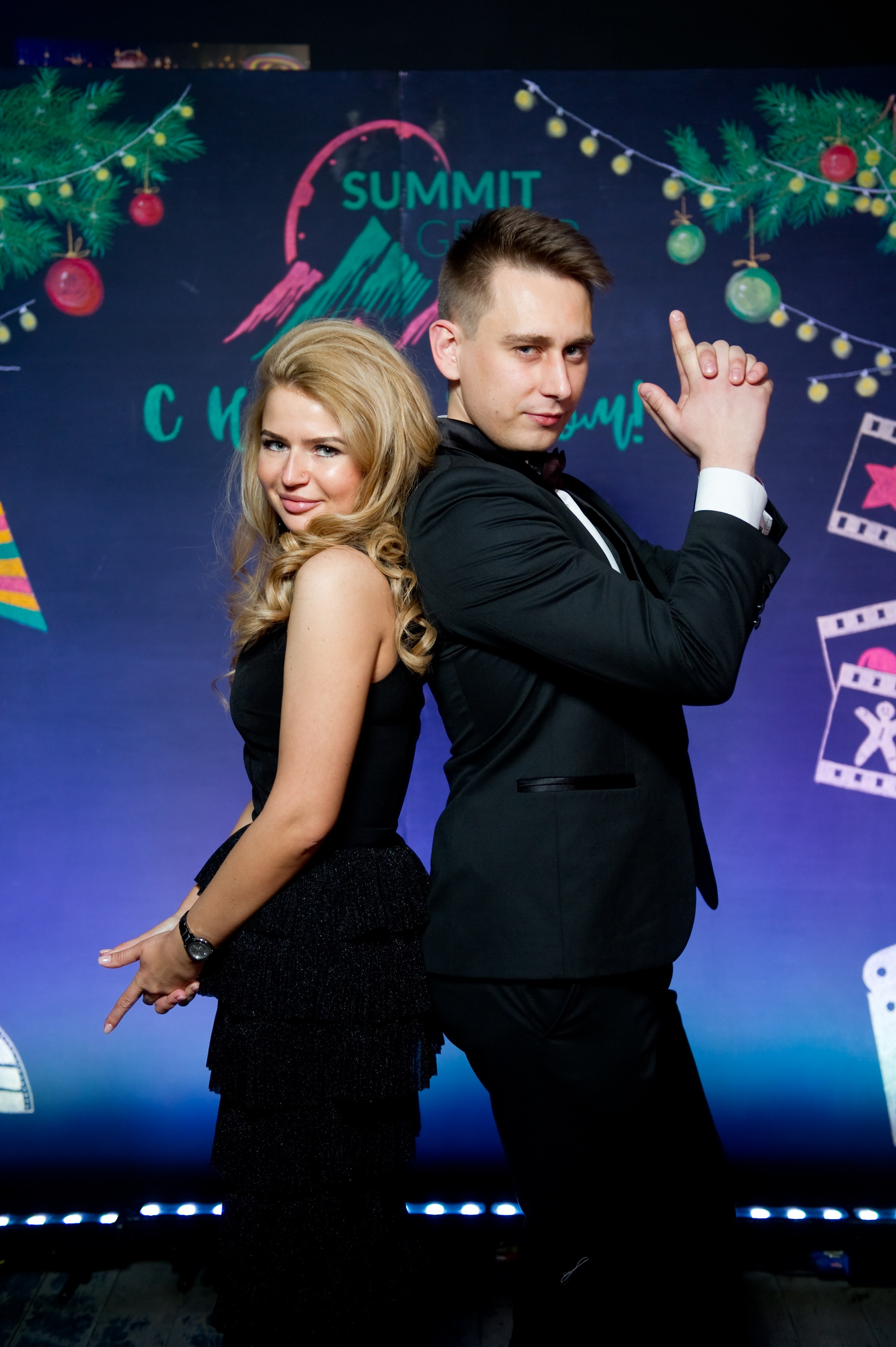 Новогодний корпоратив Summit. Репортажный фотограф и видеограф Слава Думчев. Тимбилдинги, отчетники, корпоративы