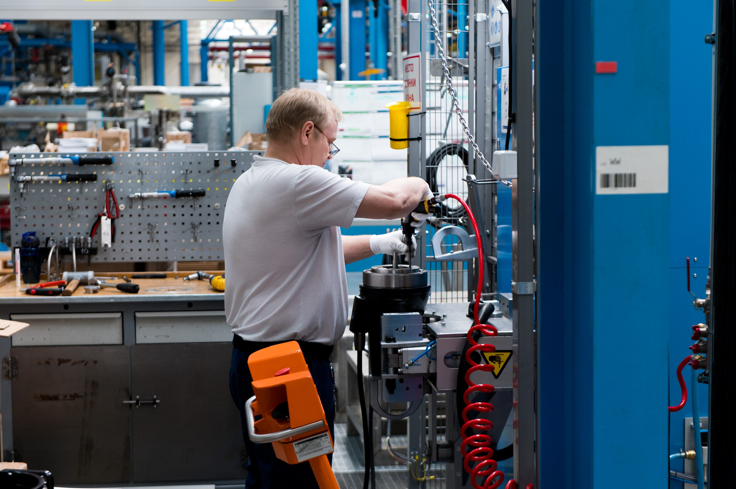 Производство Grundfos. Репортажный фотограф и видеограф Слава Думчев. Тимбилдинги, отчетники, корпоративы