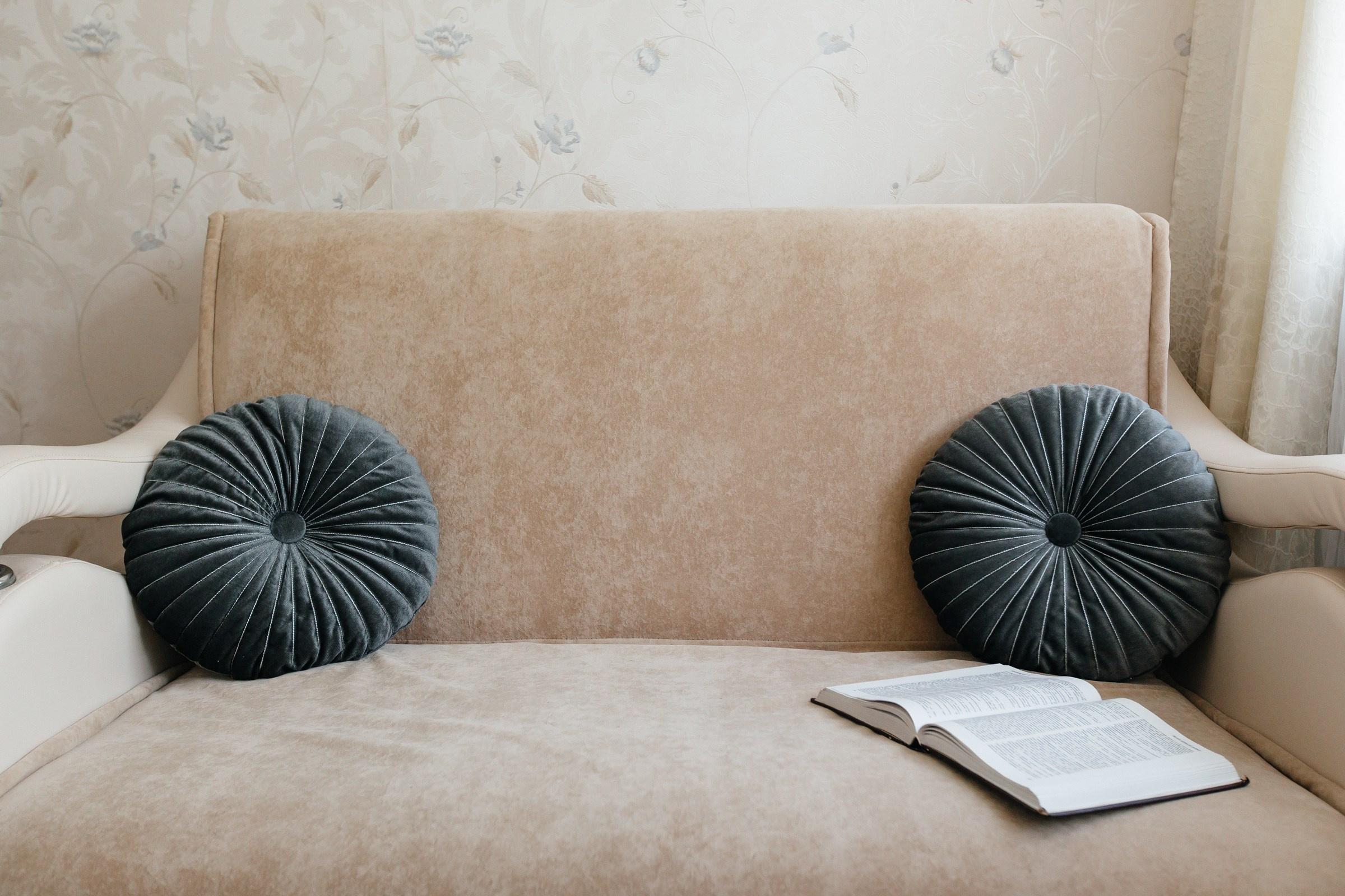 Дачная, 25. Душевный фотограф Ваших самых ярких событий Марина Погребняк