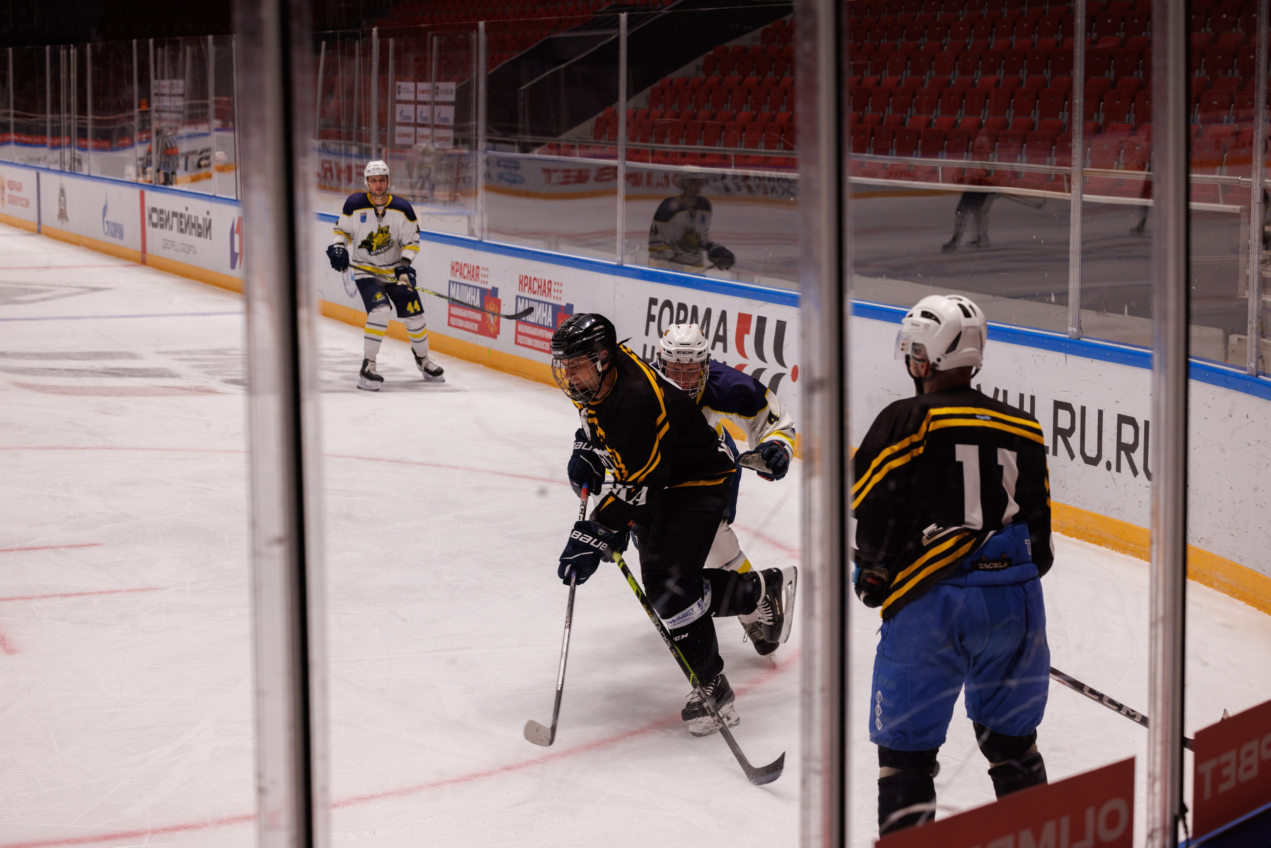 НХЛ (40+) Ижорец — Бульдозер 4-6. Фотограф Александр Заломаев