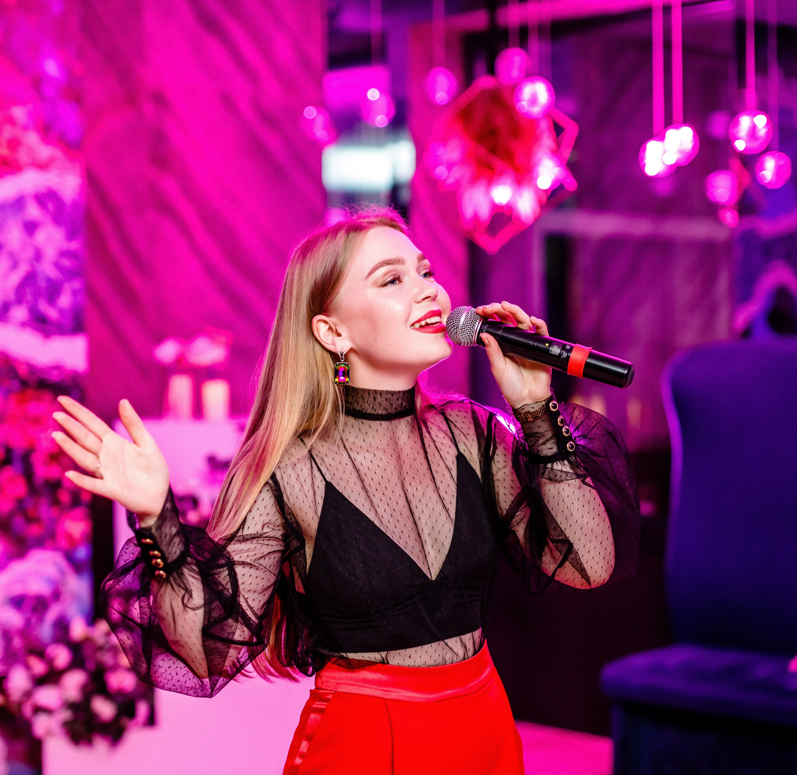 Кавер Светлана Князева. Подрядчики и друзья сети свадебных площадок House for wedding