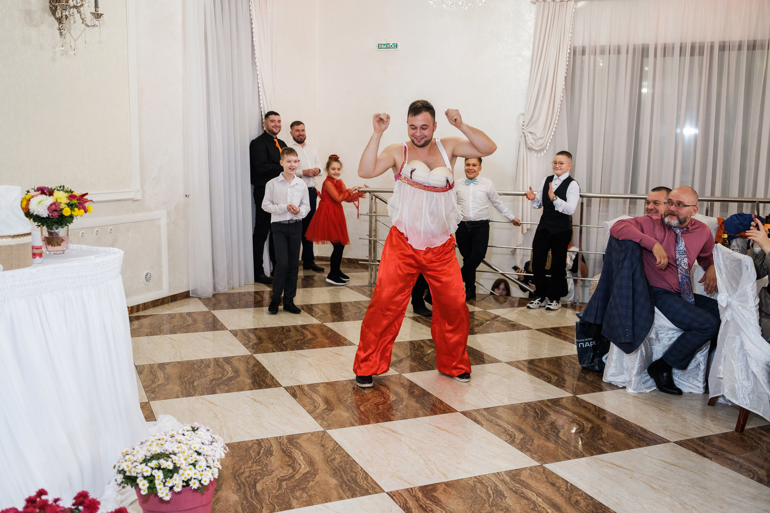 Александр и Лариса. Свадебный фотограф | репортаж | праздники | крещение