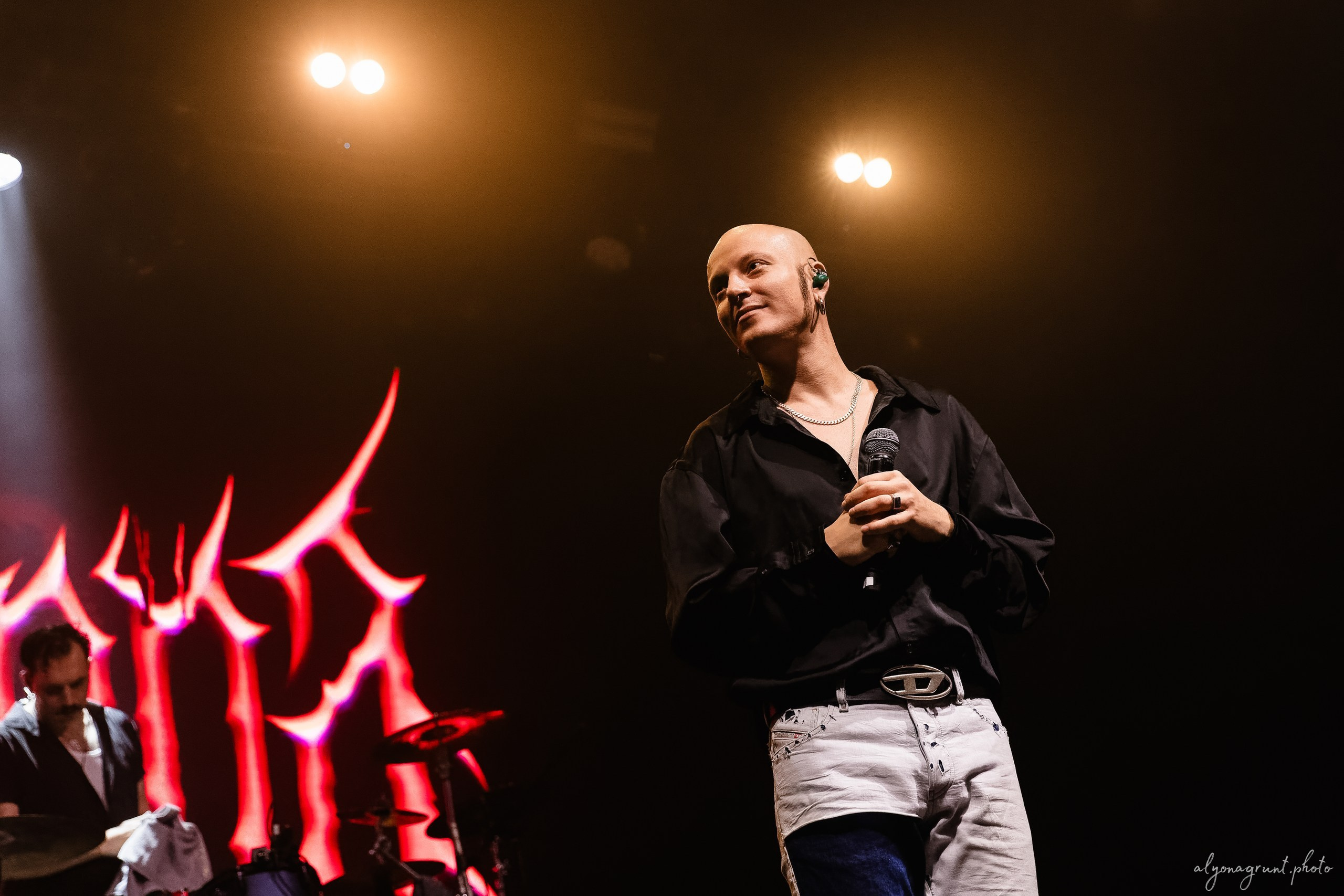 Ravanna, фоторепортаж, СПб, Aurora Concert Hall, 21.11.2025. Алена Адрианова: фотограф в Санкт-Петербурге