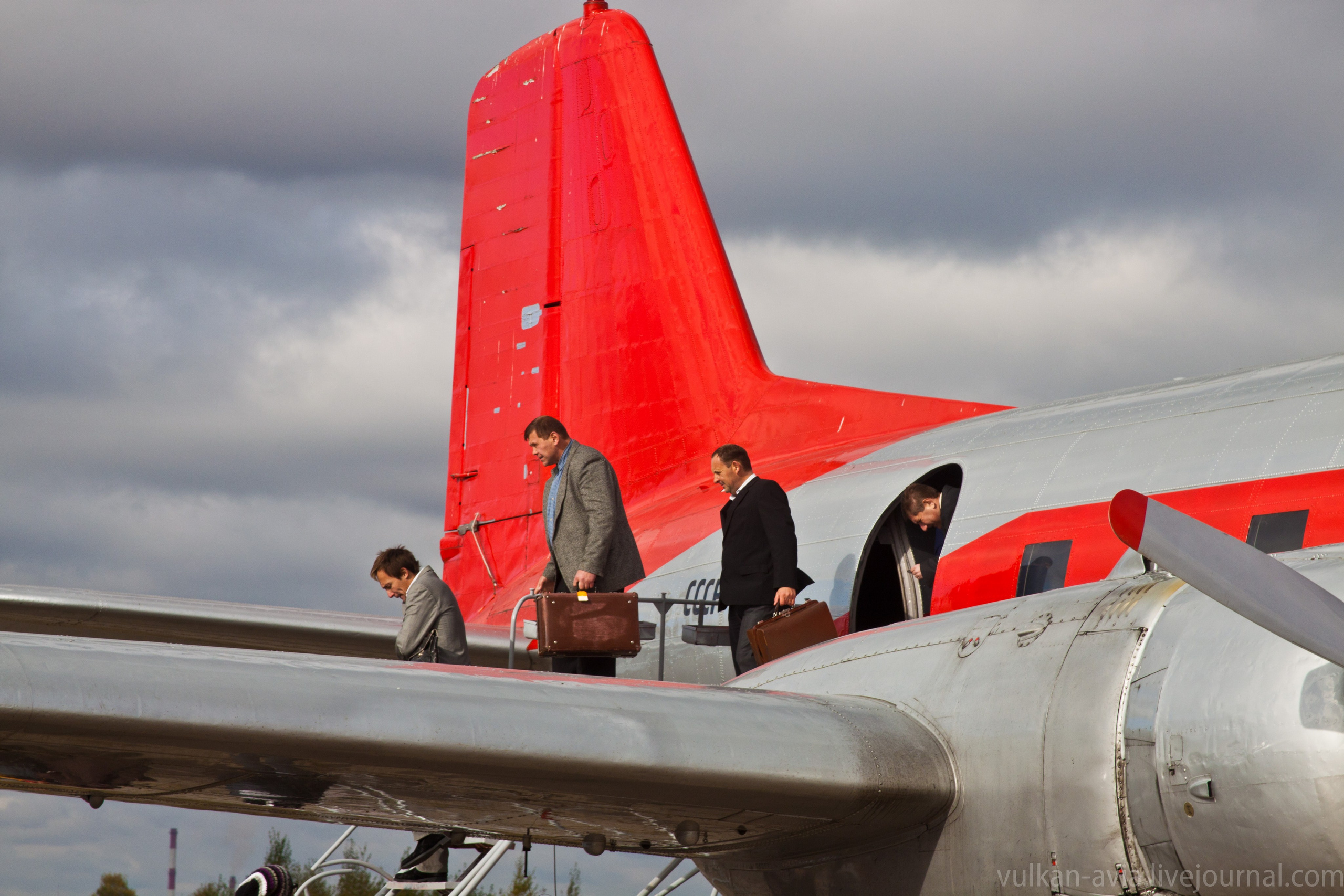 Ил-14Т «Пингвин» в сериале «Палач» режиссёр Вячеслав Никифоров (2014г). Авиационная техника для кино, рекламы и фотосессий