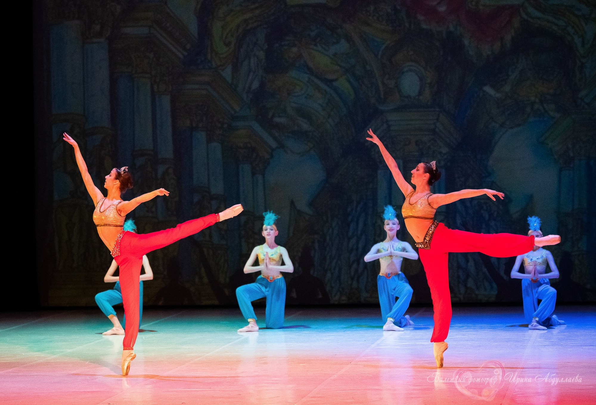 Хореографический колледж ЛЕДЯХ «Наставники»