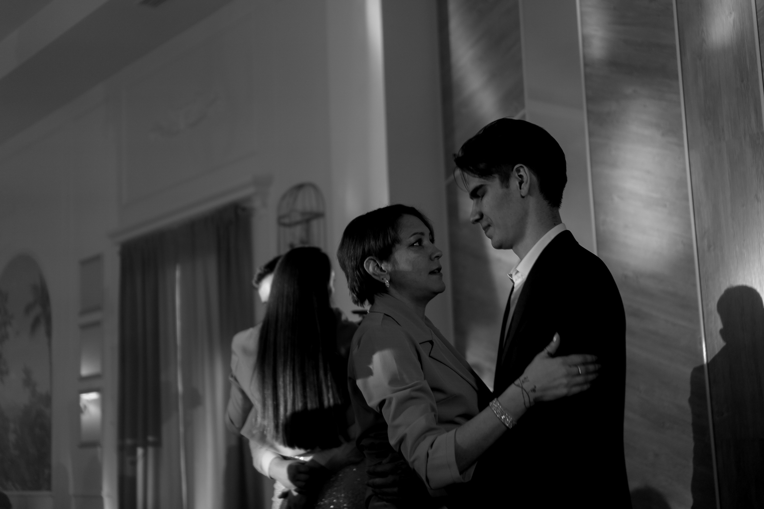 СВАДЕБНАЯ СЬЕМКА СБОРОВ В ОТЕЛЕ И ВЫЕЗД НА ЦЕРЕМОНИЮ (СНЯТО В СИБИРЕ В НИЖНЕВАРТОВСКЕ). Профессиональный фотограф, Санкт-Петербург — Виктория Богомолова