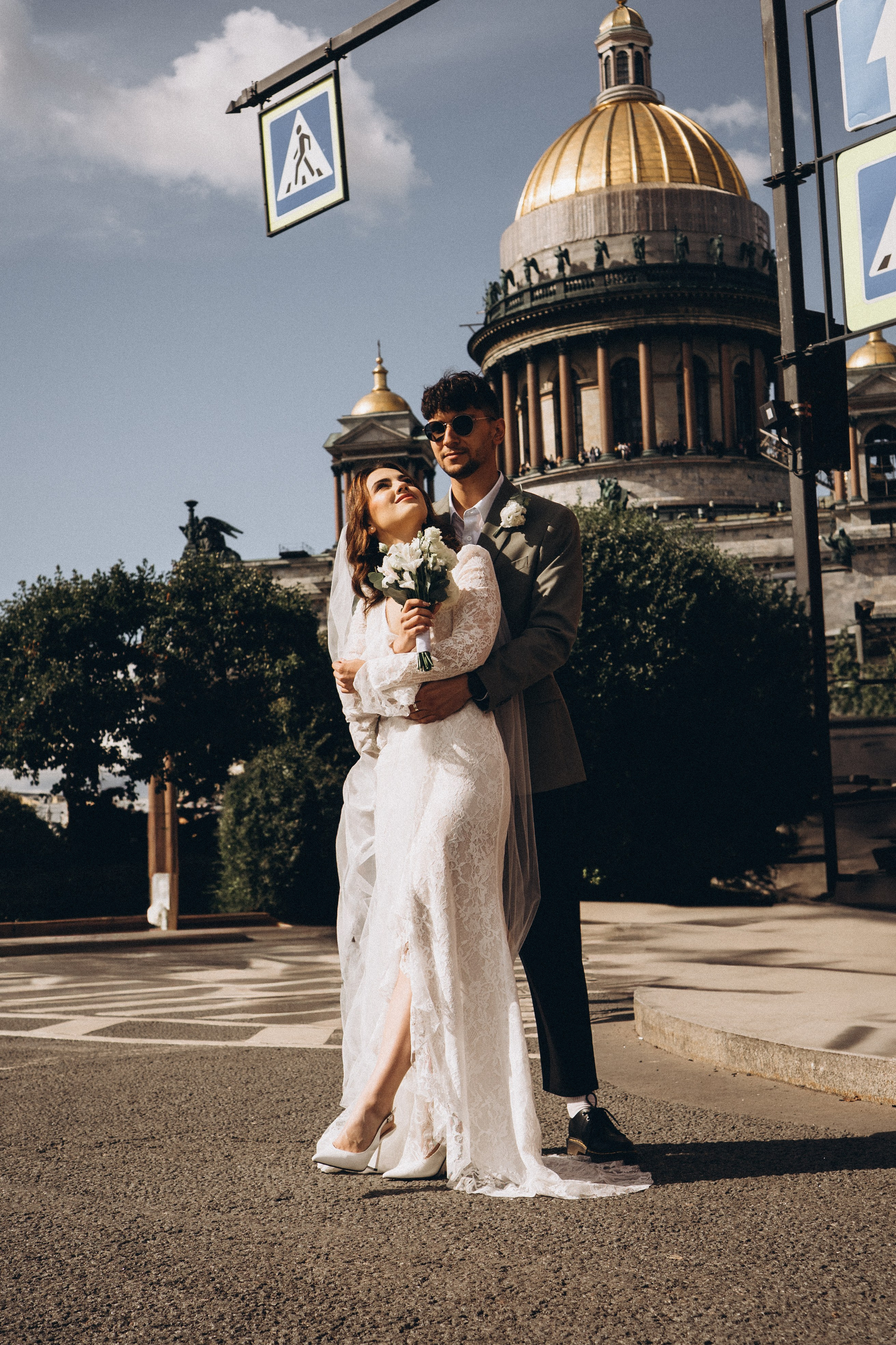 СВАДЕБНАЯ ПРОГУЛКА ВОЗЕ ИСАИКЕВСКОГО СОБОРА АСТОРИИ И ЗАКОНОДАЛЕТНОГО СОБРАНИЯ. Профессиональный фотограф, Санкт-Петербург — Виктория Богомолова