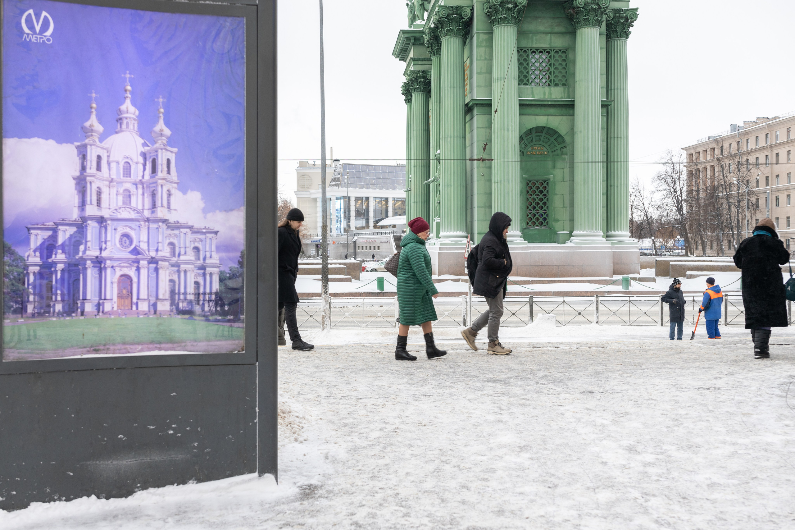 Street. Documentary photographer Anton Zdanovich