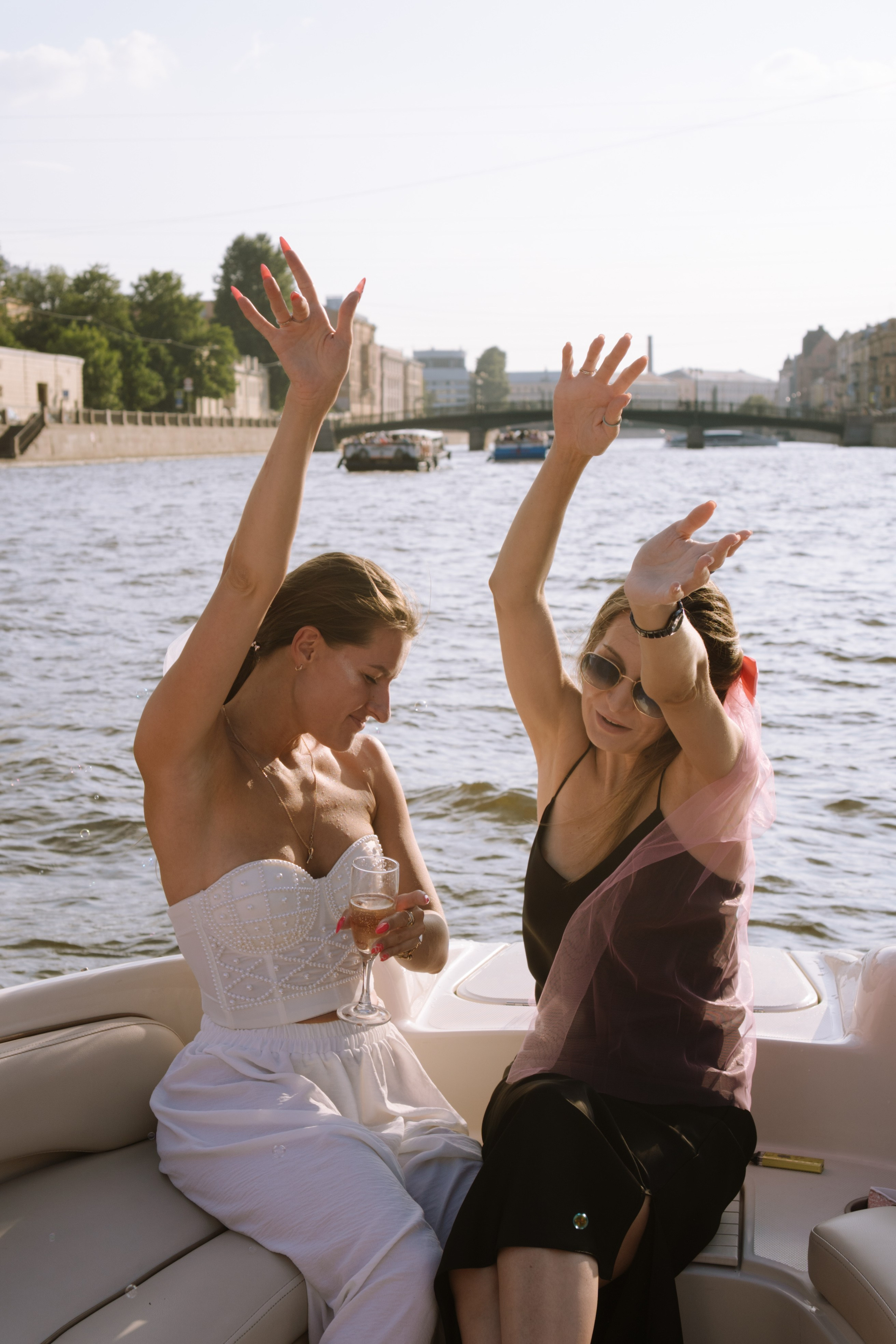 ДЕВИЧНИК НА КАТЕРЕ. Профессиональный фотограф, Санкт-Петербург — Виктория Богомолова