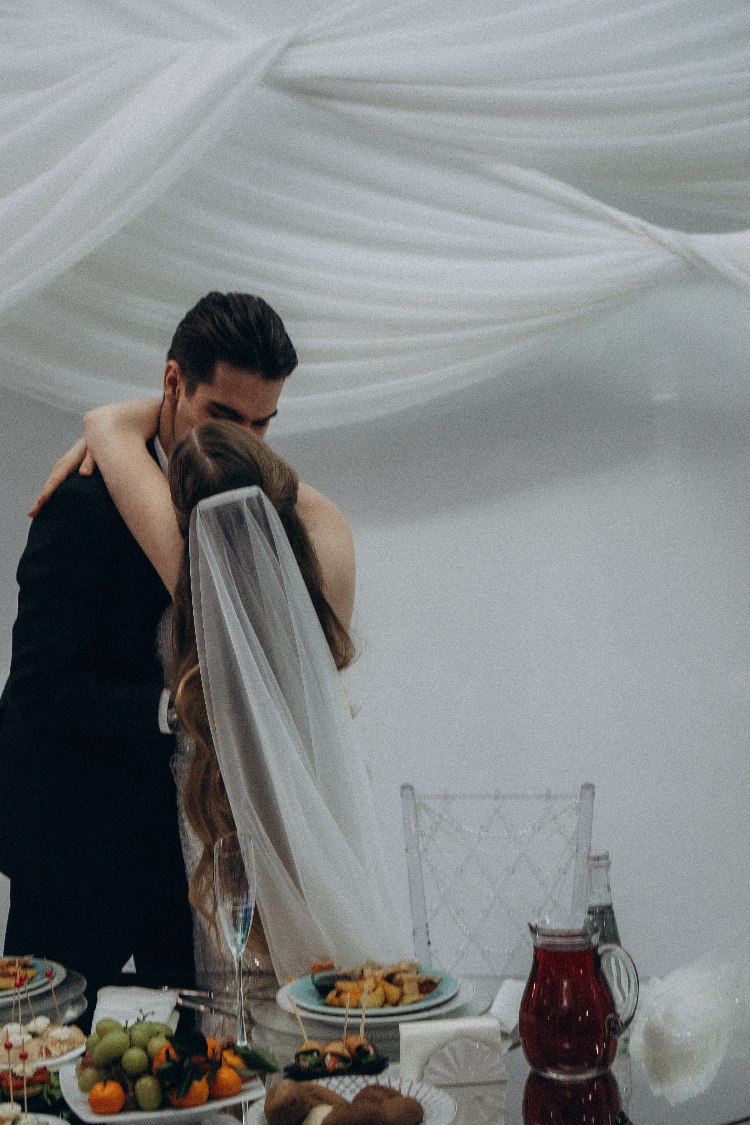 СВАДЕБНАЯ СЬЕМКА СБОРОВ В ОТЕЛЕ И ВЫЕЗД НА ЦЕРЕМОНИЮ (СНЯТО В СИБИРЕ В НИЖНЕВАРТОВСКЕ). Профессиональный фотограф, Санкт-Петербург — Виктория Богомолова