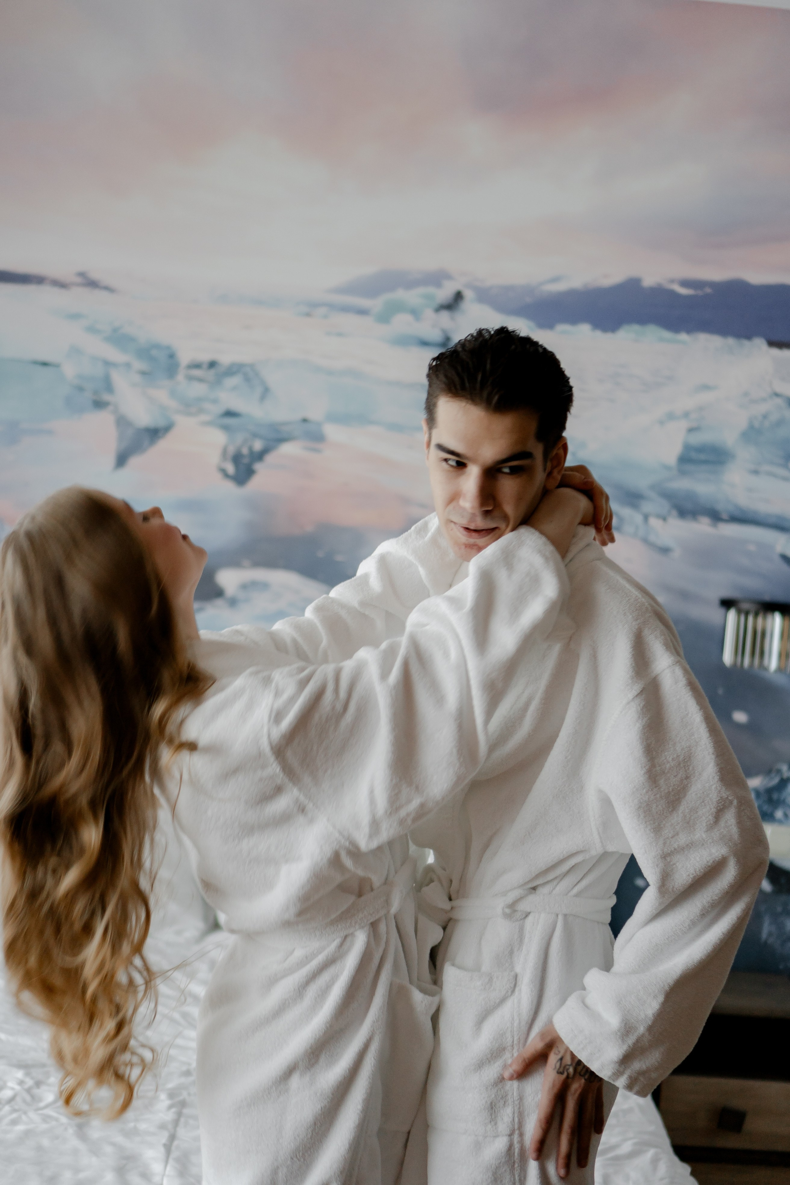 СВАДЕБНАЯ СЬЕМКА СБОРОВ В ОТЕЛЕ И ВЫЕЗД НА ЦЕРЕМОНИЮ (СНЯТО В СИБИРЕ В НИЖНЕВАРТОВСКЕ). Профессиональный фотограф, Санкт-Петербург — Виктория Богомолова