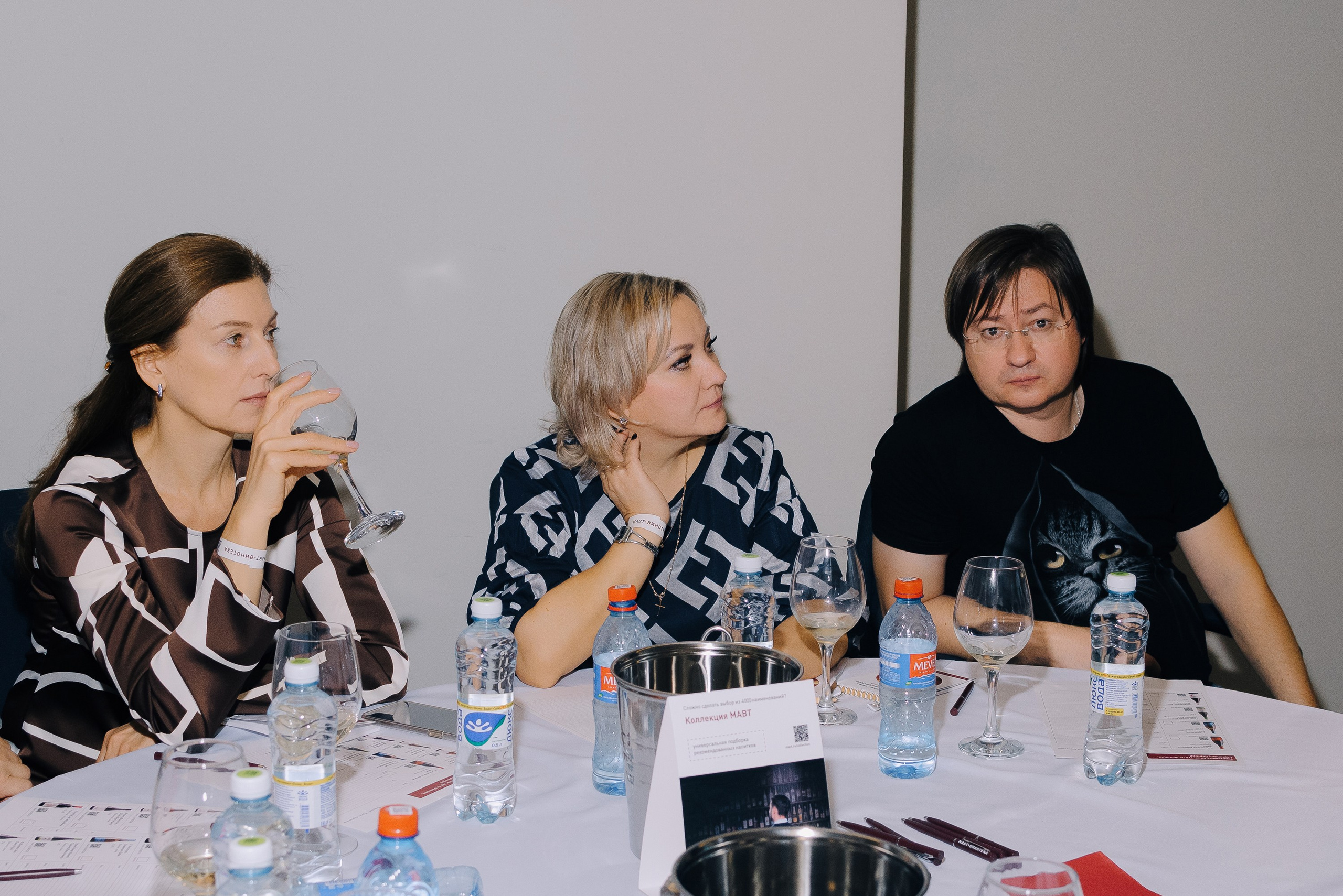ФЕСТИВАЛЬ ВИНА И КРЕПКИХ НАПИТКОВ МАВТ-ВИНОТЕКА. Репортажный фотограф Зуев Роман г. Челябинск
