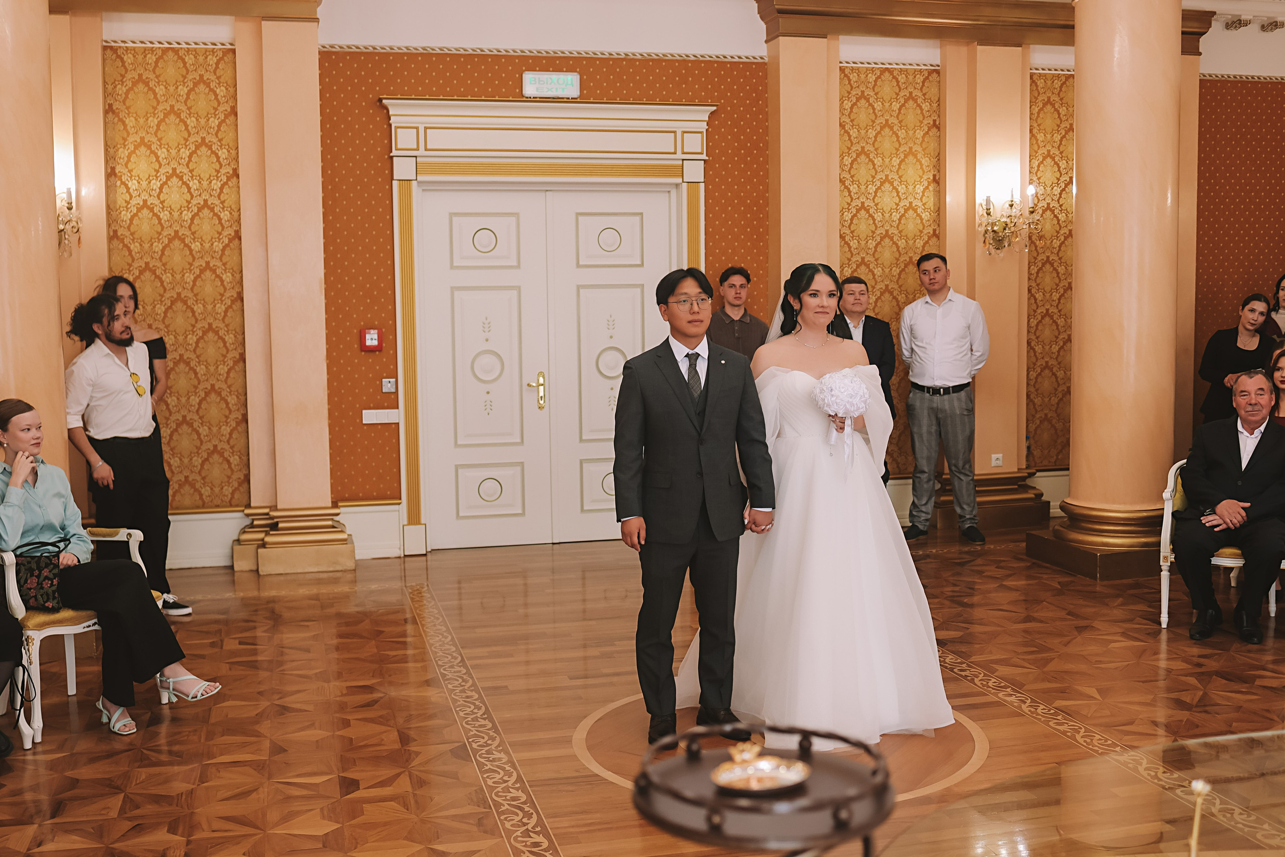 Айвазовский и парк дружбы народов. Семейный фотограф Тюмень, фотограф на роды Салмина Мария