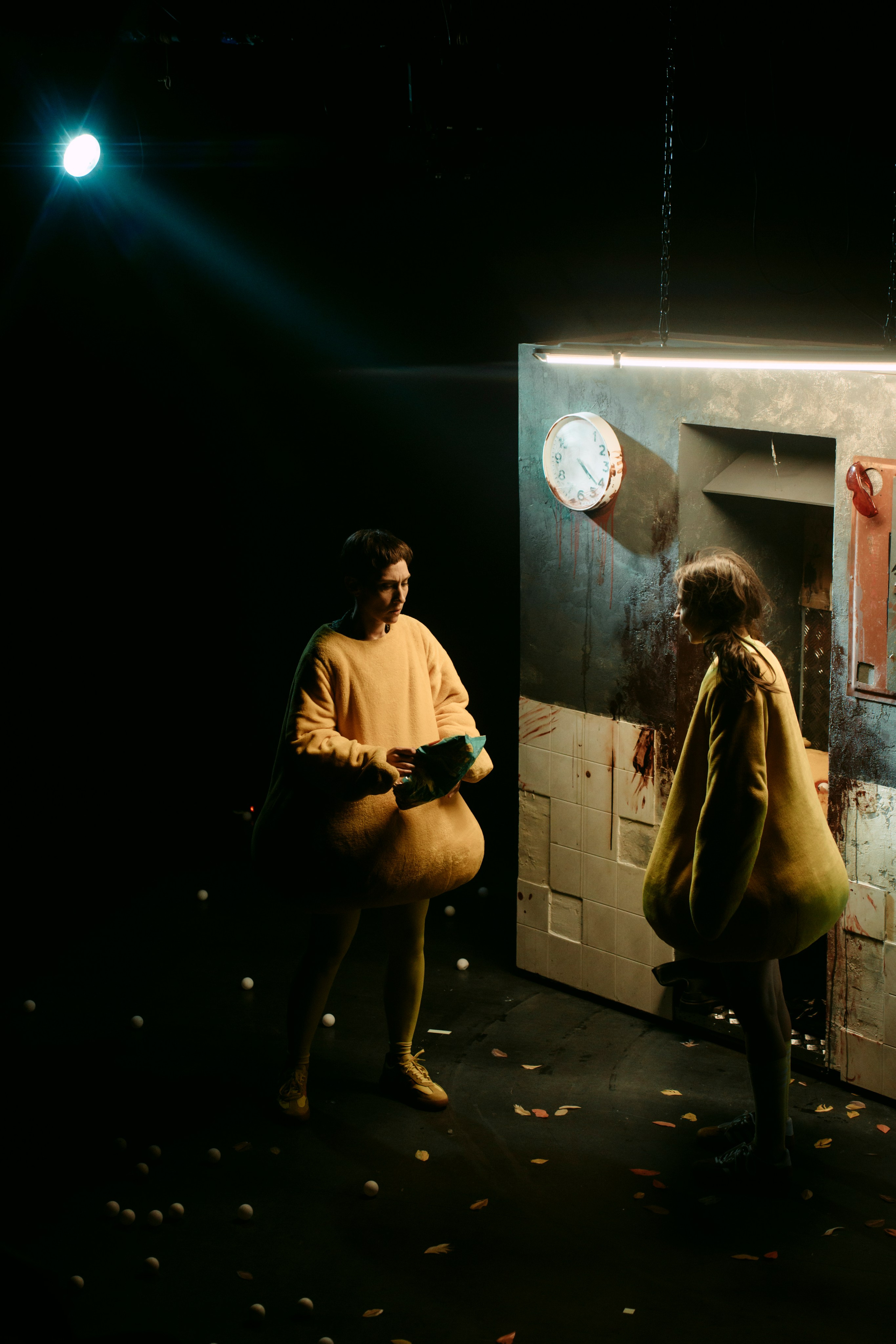 Затворник и Шестипалый. Главная