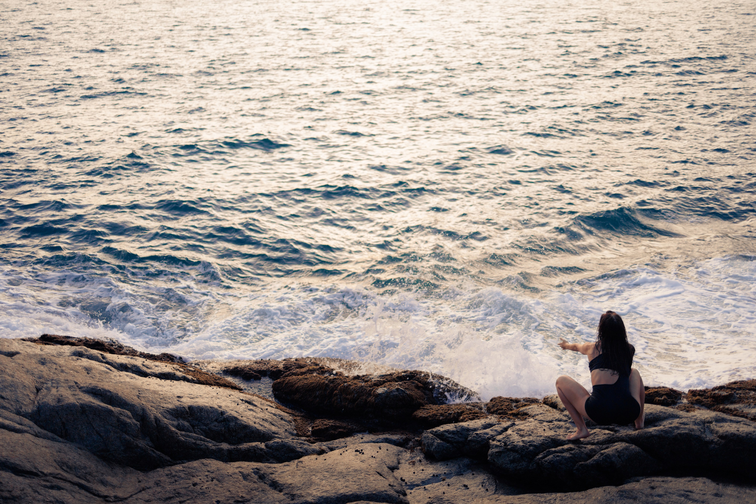 Contacts. Lyric photographer