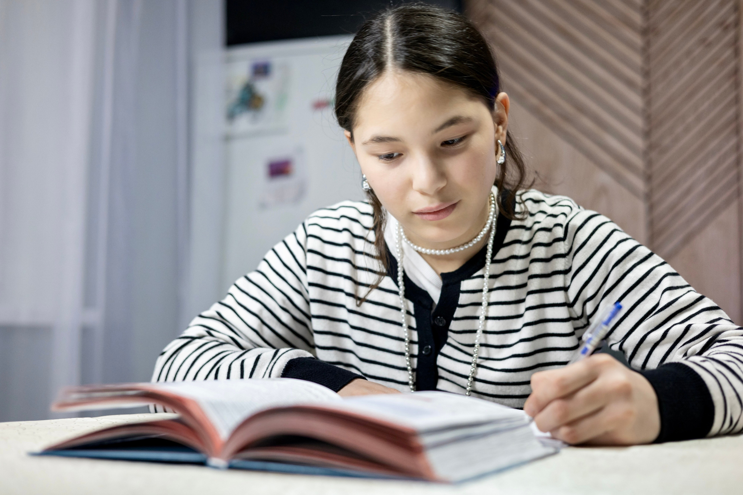 Анна Исаева. Мама и опекун двоих братьев и сестры. Репортажный фотограф Наталья Лапцевич