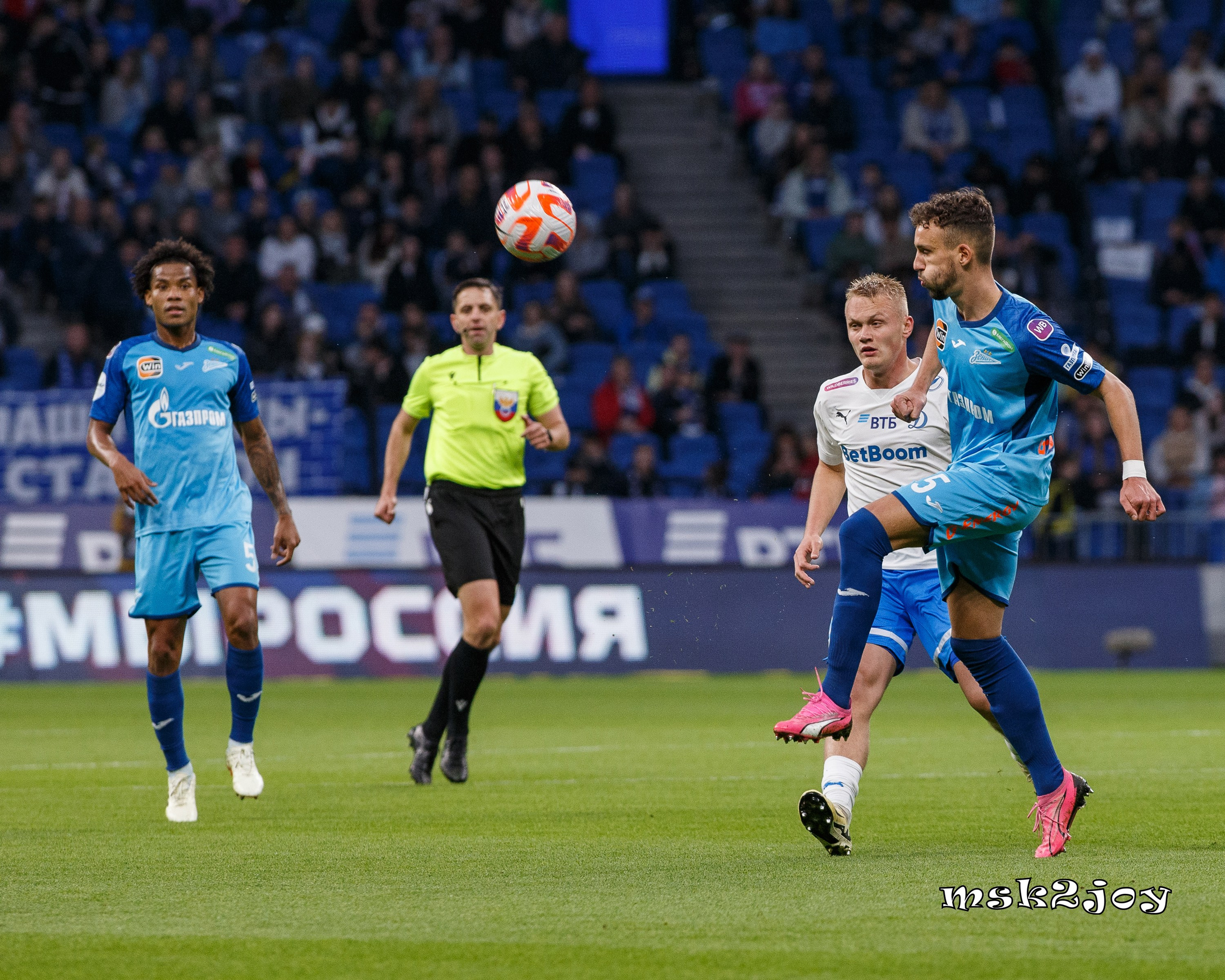 Фоторепортаж. РПЛ. Динамо — Зенит. Михаил Тоцкий портретный и репортажный фотограф в Москве