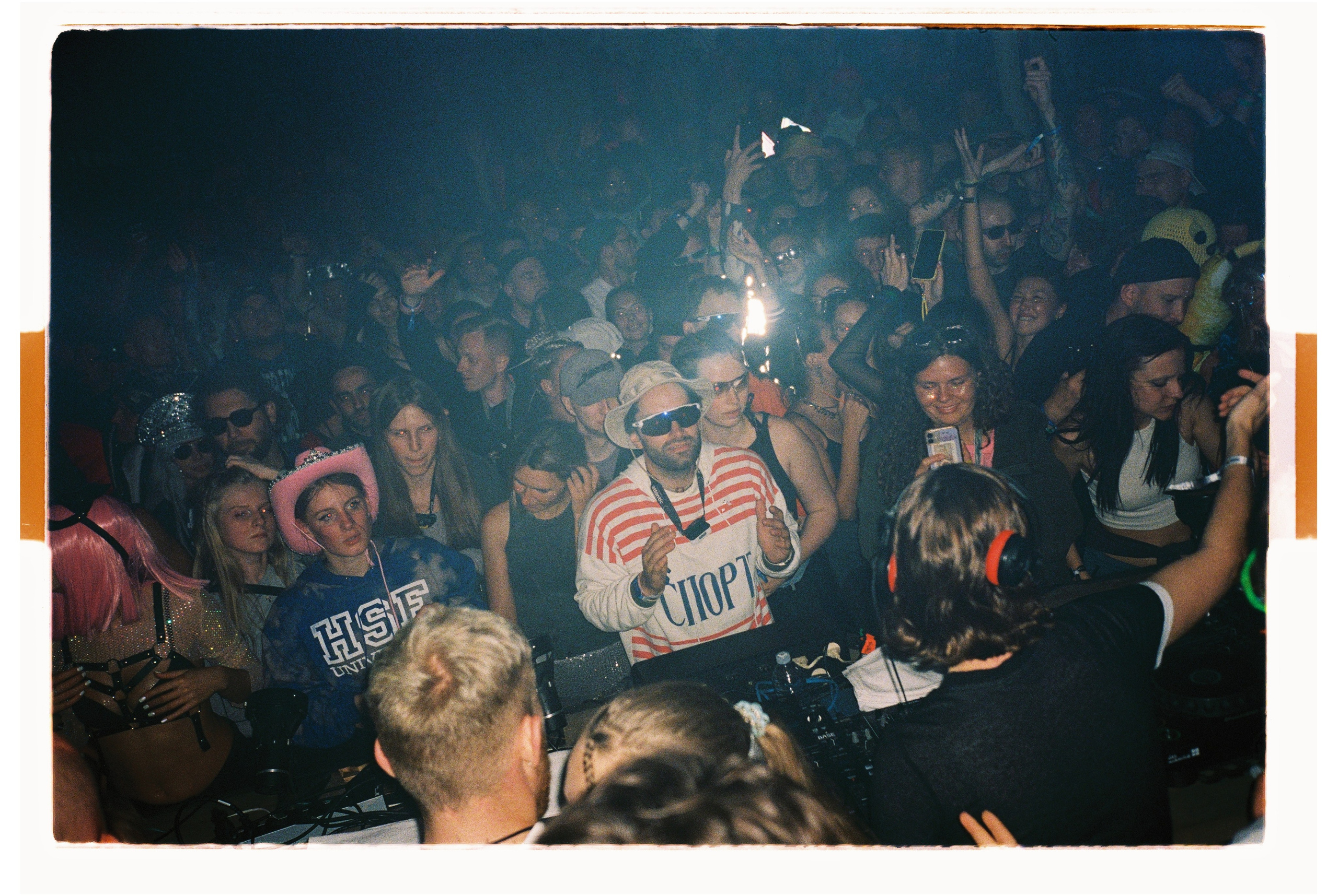 Signal 2024. @tomrus: Рустам Шагиморданов — фотограф