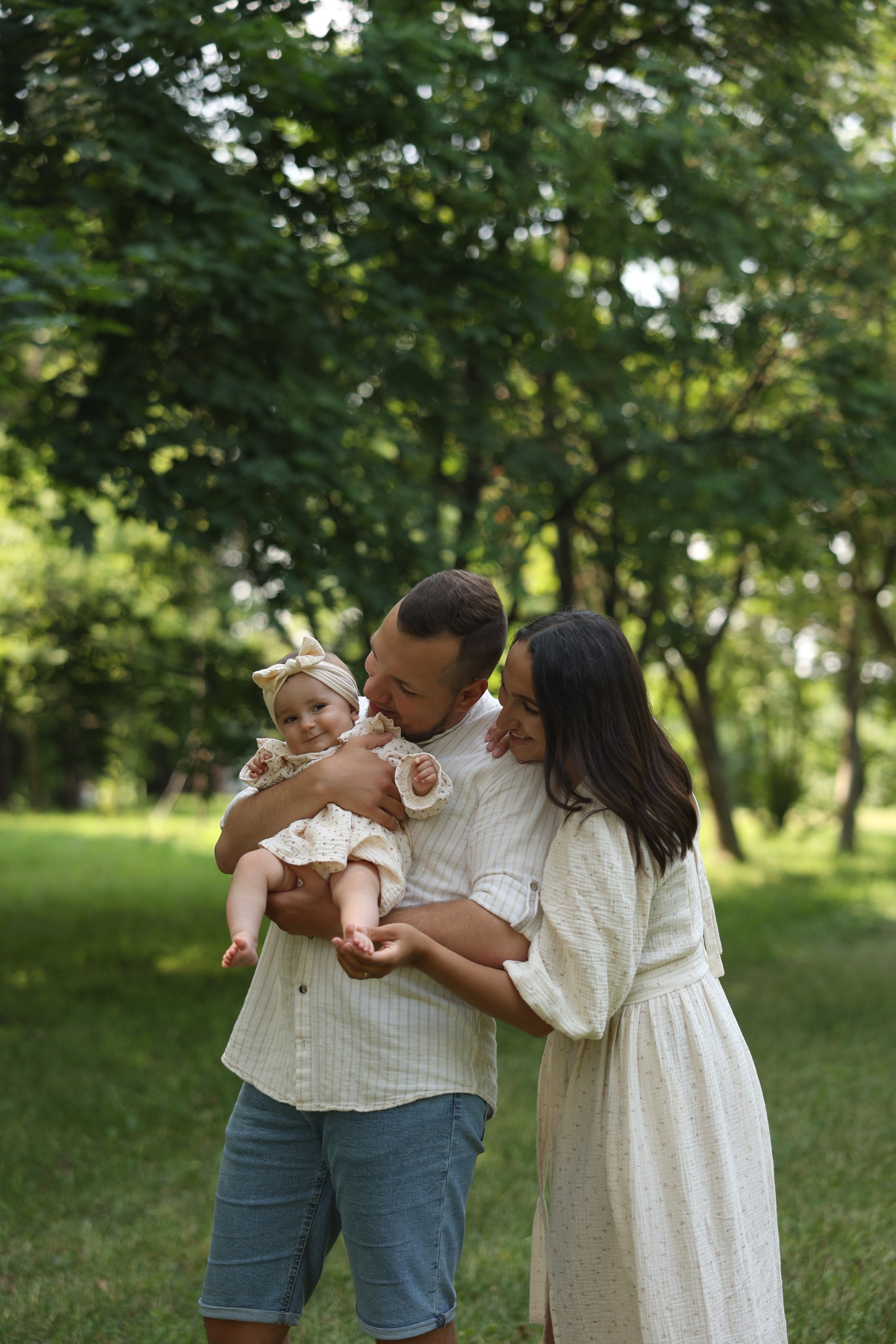 Мила, Валера и Оливия. Свадебный и семейный фотограф в Москве Ломова Ирина